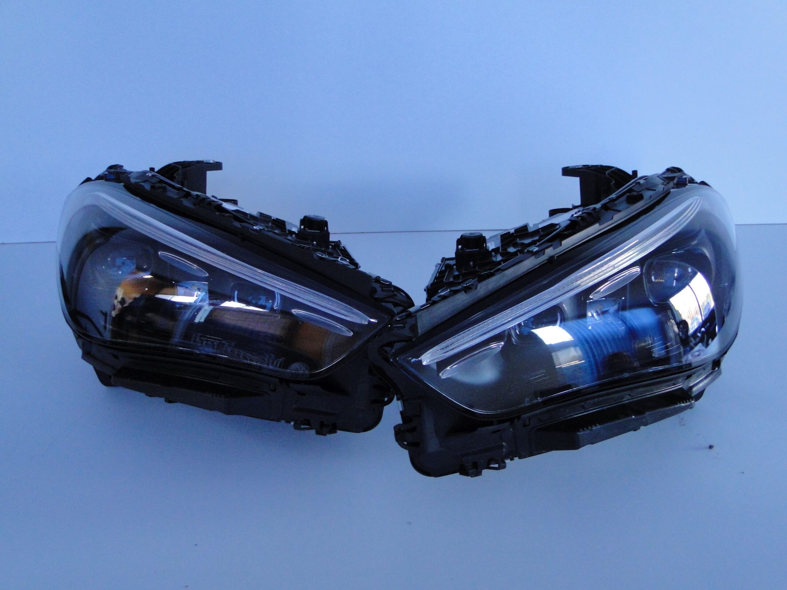 MERCEDES LAMPA PRZEDNIA PRAWA LEWA CLE 236 C236 DIGITAL LIGHT KOMPLET - obrazek 2