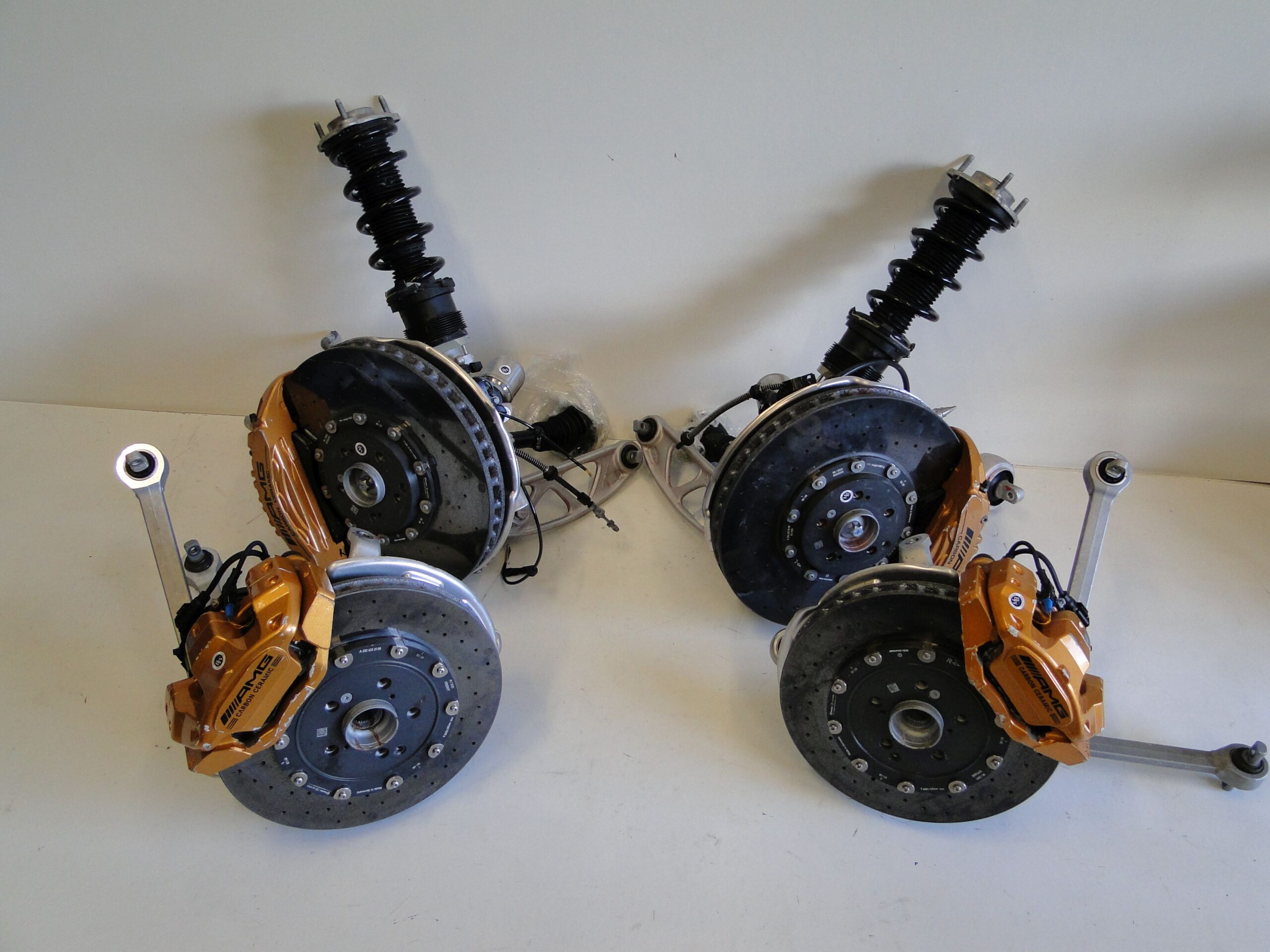 MERCEDES ZWROTNICA ZAWIESZENIE TYLNA LEWA CARBON CERAMIC SL 232 R232 63 AMG - obrazek 2