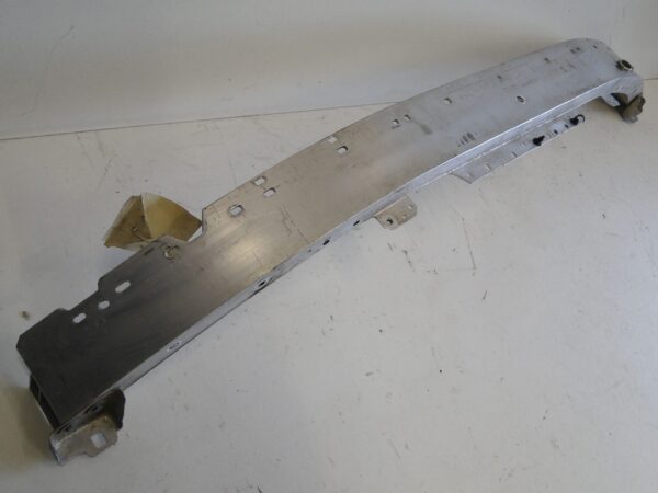 MERCEDES BELKA W ZDERZAK PRZEDNI EUROPA GLC 253 X253 C253 EQC 293 N293