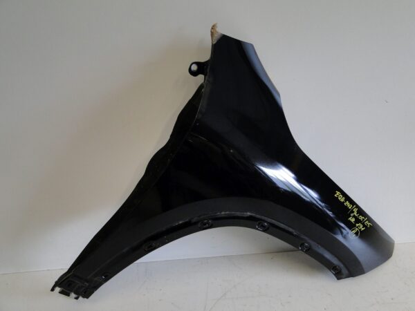 MERCEDES BŁOTNIK PRZEDNI PRAWY A2478811200 GLA H247 247 EQA 243 H243 191