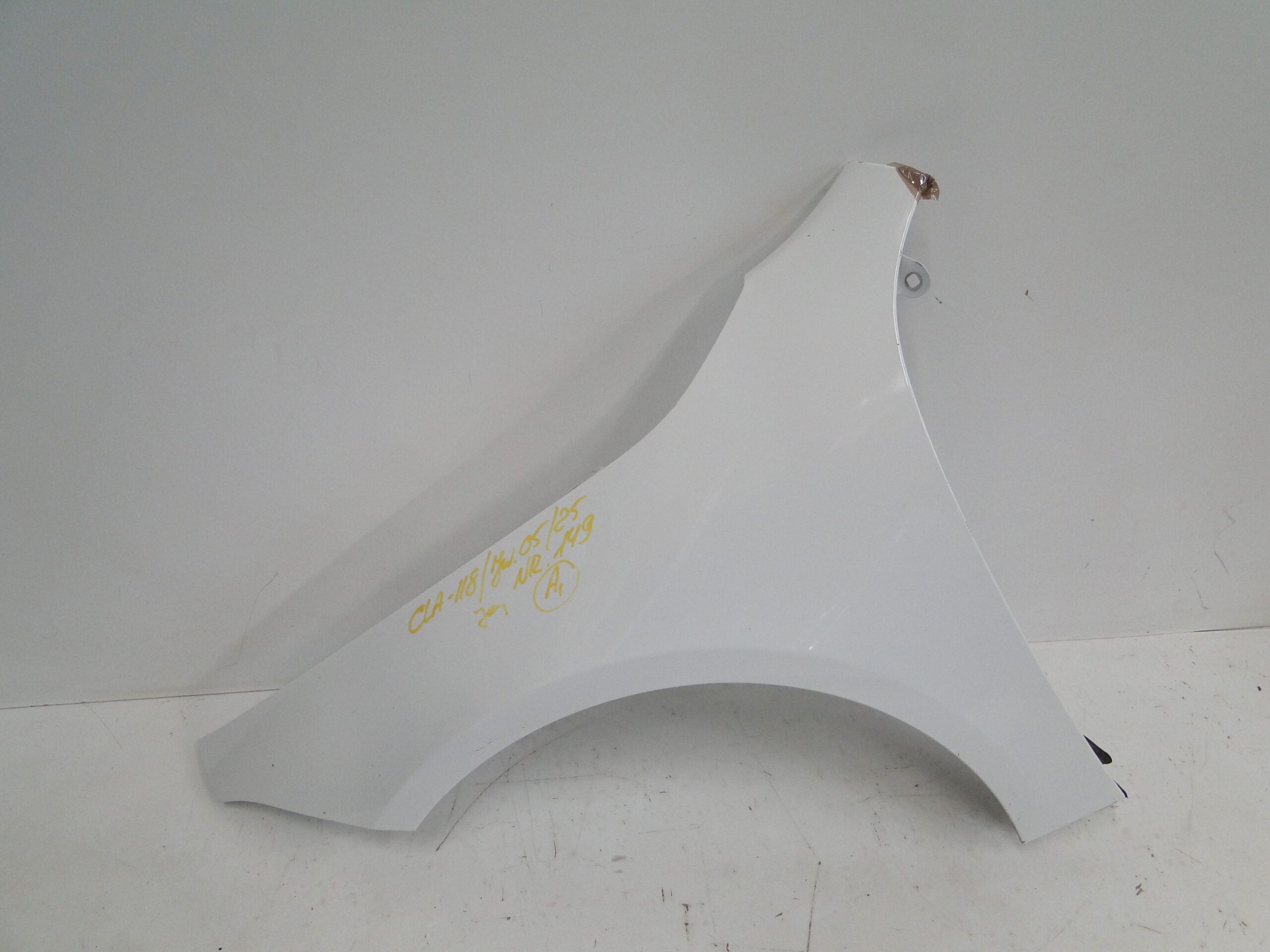 MERCEDES BŁOTNIK PRZEDNI LEWY A1188810300 CLA 118 W118 149 - obrazek 3