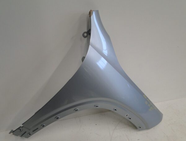 MERCEDES BŁOTNIK PRZEDNI PRAWY PRZÓD A2438810200 EQB 243 X243 922