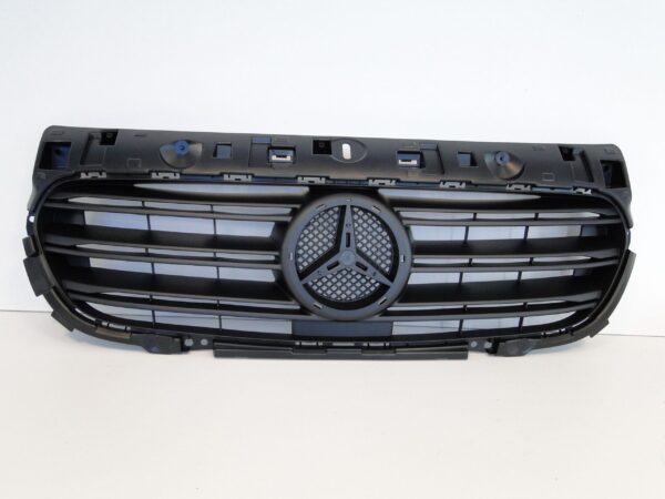 MERCEDES GRILL ATRAPA CHŁODNICY BEZ CHROMU W ZDERZAK PRZEDNI CITAN W420 420