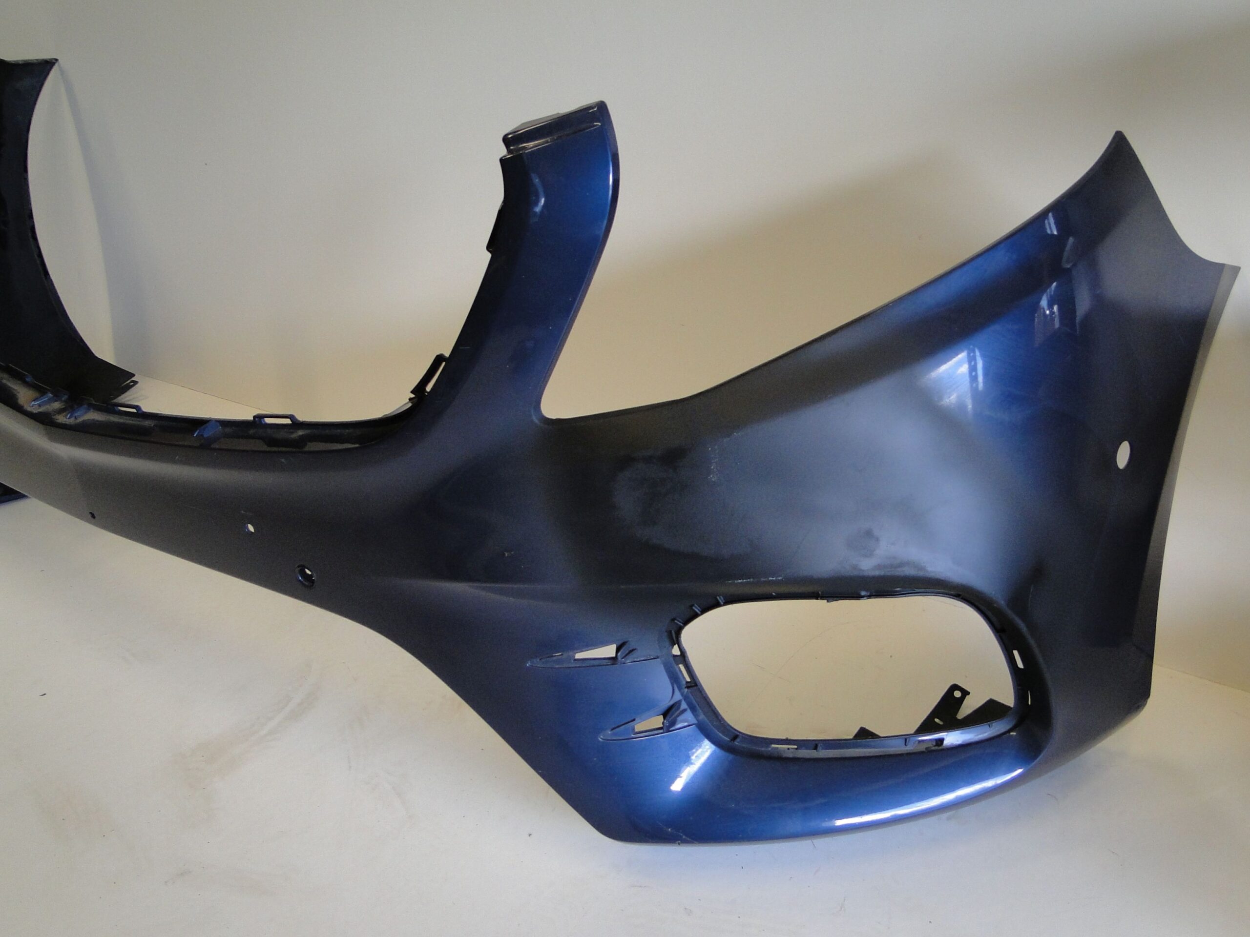 MERCEDES ZDERZAK PRZEDNI AMG NA CZUJNIKI PARKOWANIA PTS V KLASA W447 447 - obrazek 11