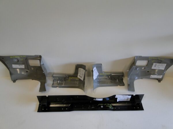 MERCEDES POSZYCIE NAROŻNIK TYŁ LEWY A4476301216 VITO V KLASA 447 II LIFT