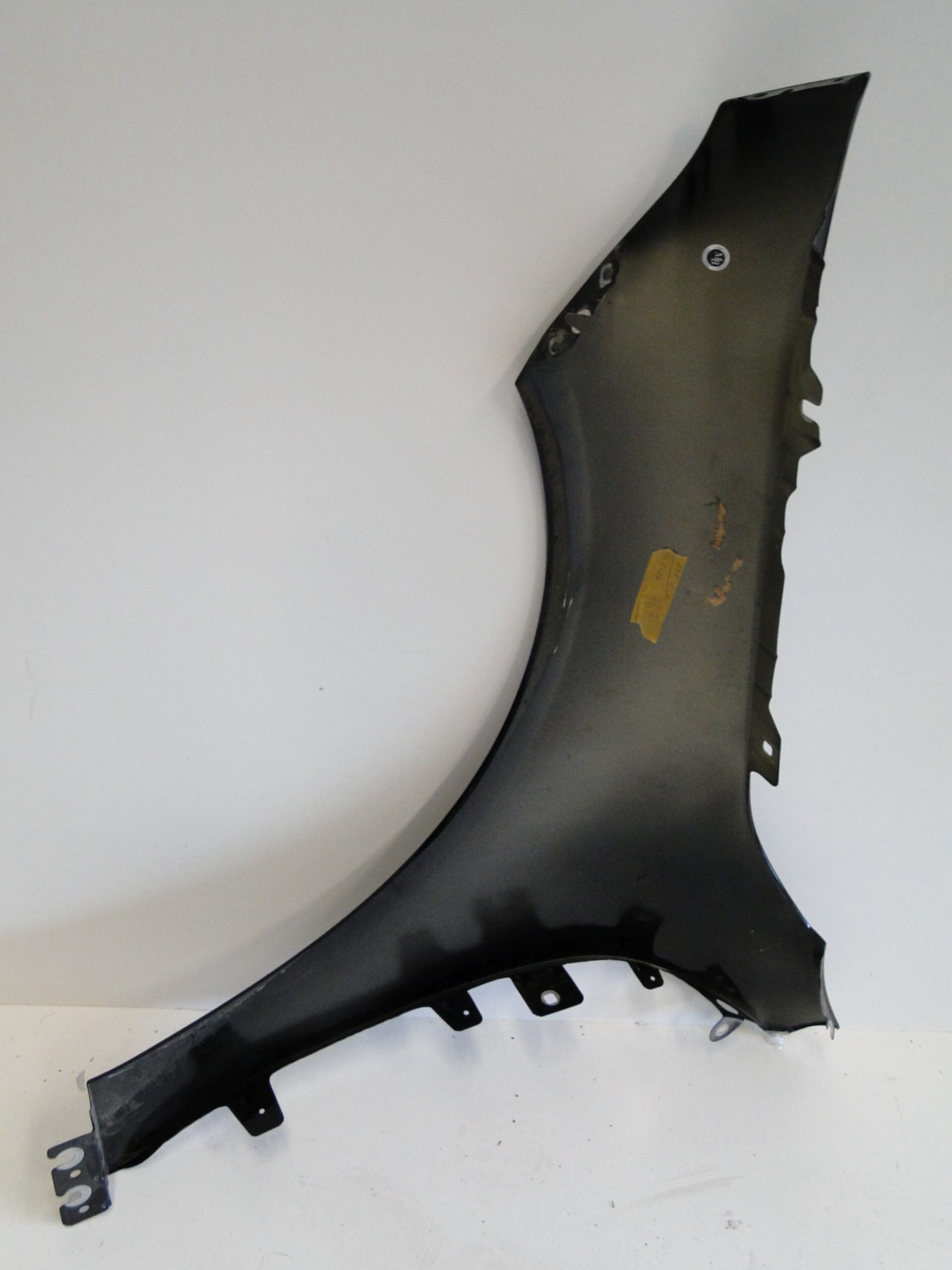 MERCEDES BŁOTNIK PRZEDNI PRAWY PRZÓD CZARNY 696 CLA 118 C118 X118 W118 - obrazek 7