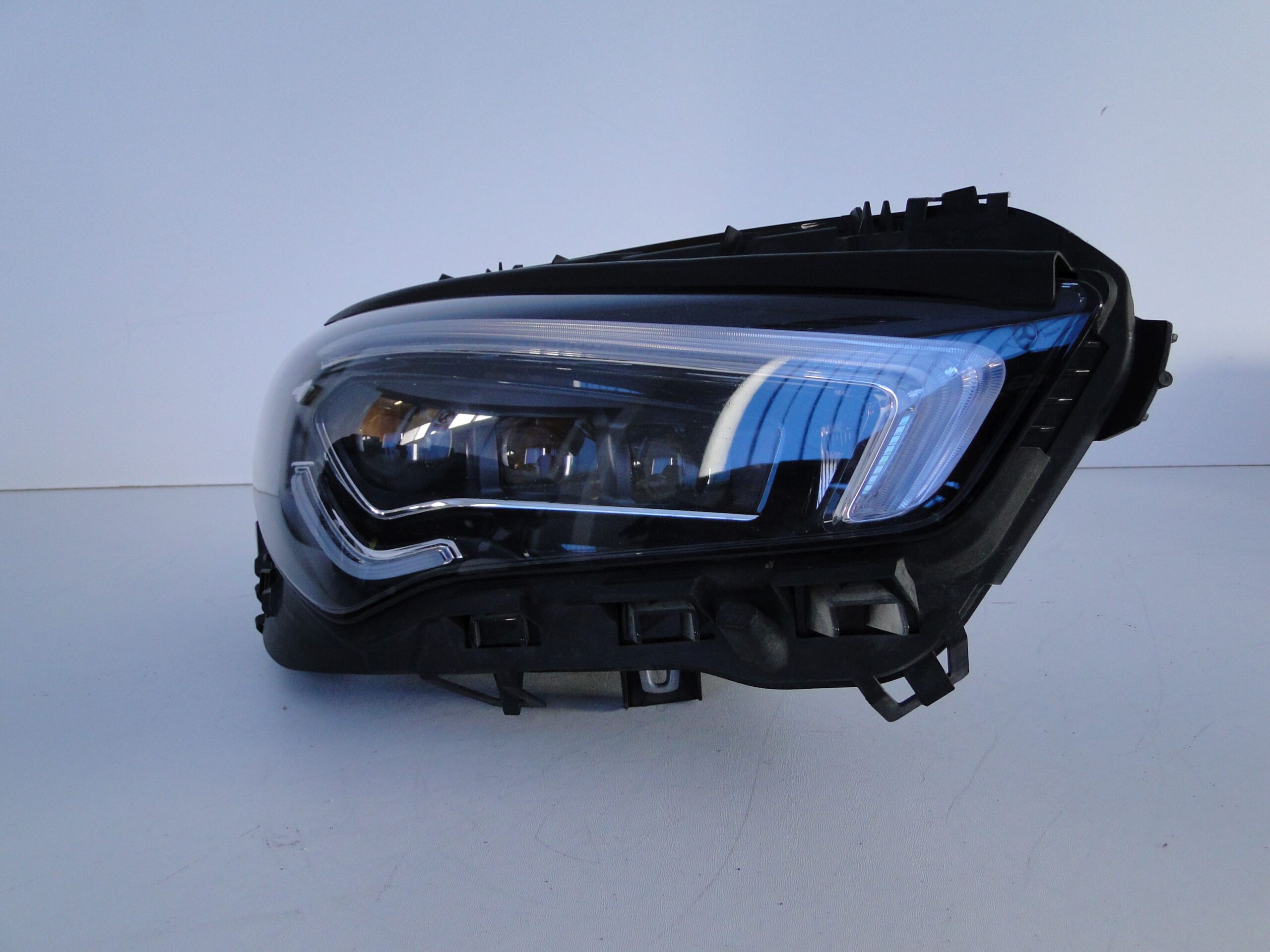 MERCEDES LAMPA PRZEDNIA PRAWA CLA 118 W118 A1189063200 LED MULTIBEAM - obrazek 3