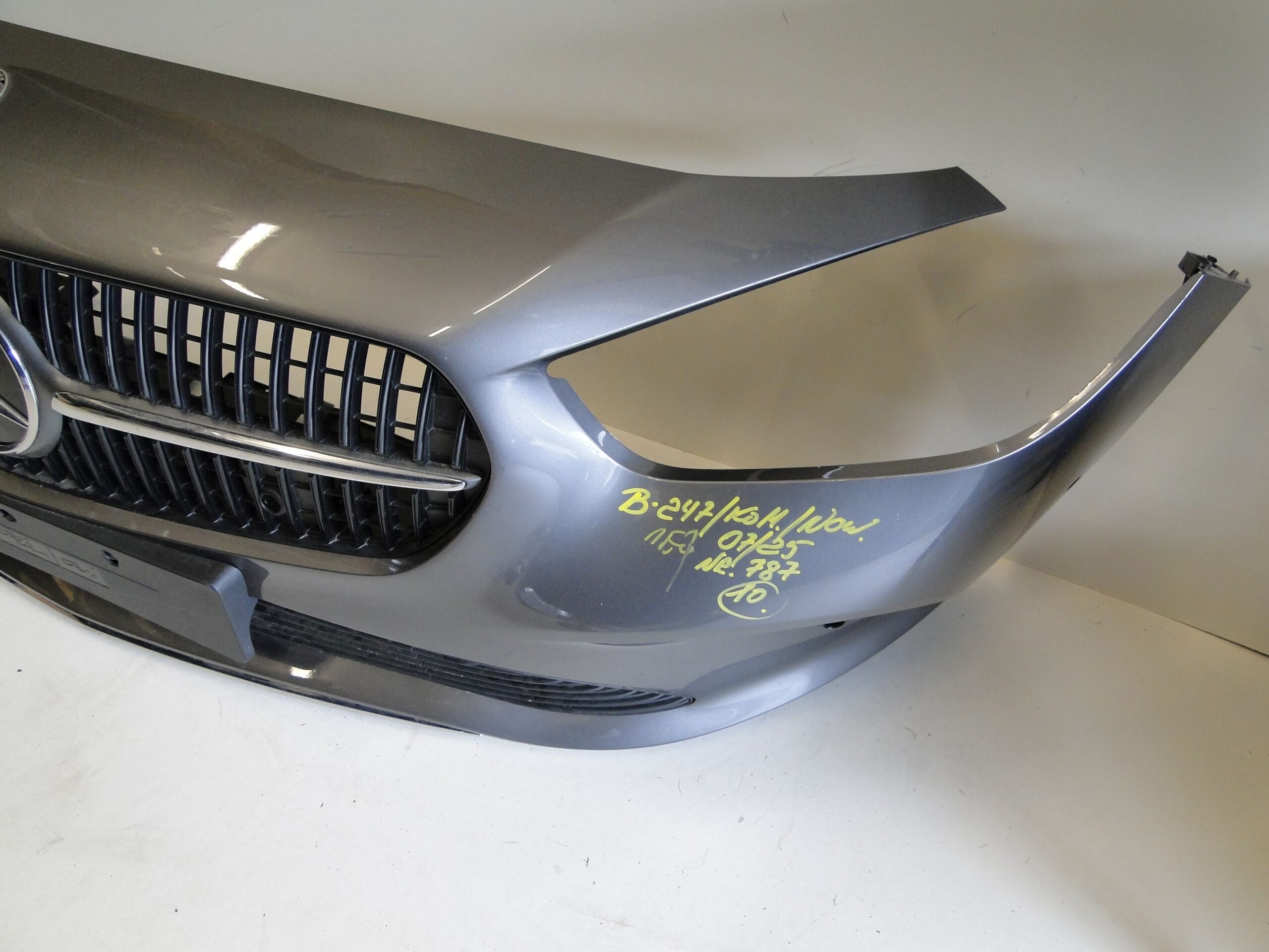 MERCEDES ZDERZAK PRZEDNI A2478809709 B KLASA 247 PTS CHROM 787 LIFT - obrazek 3