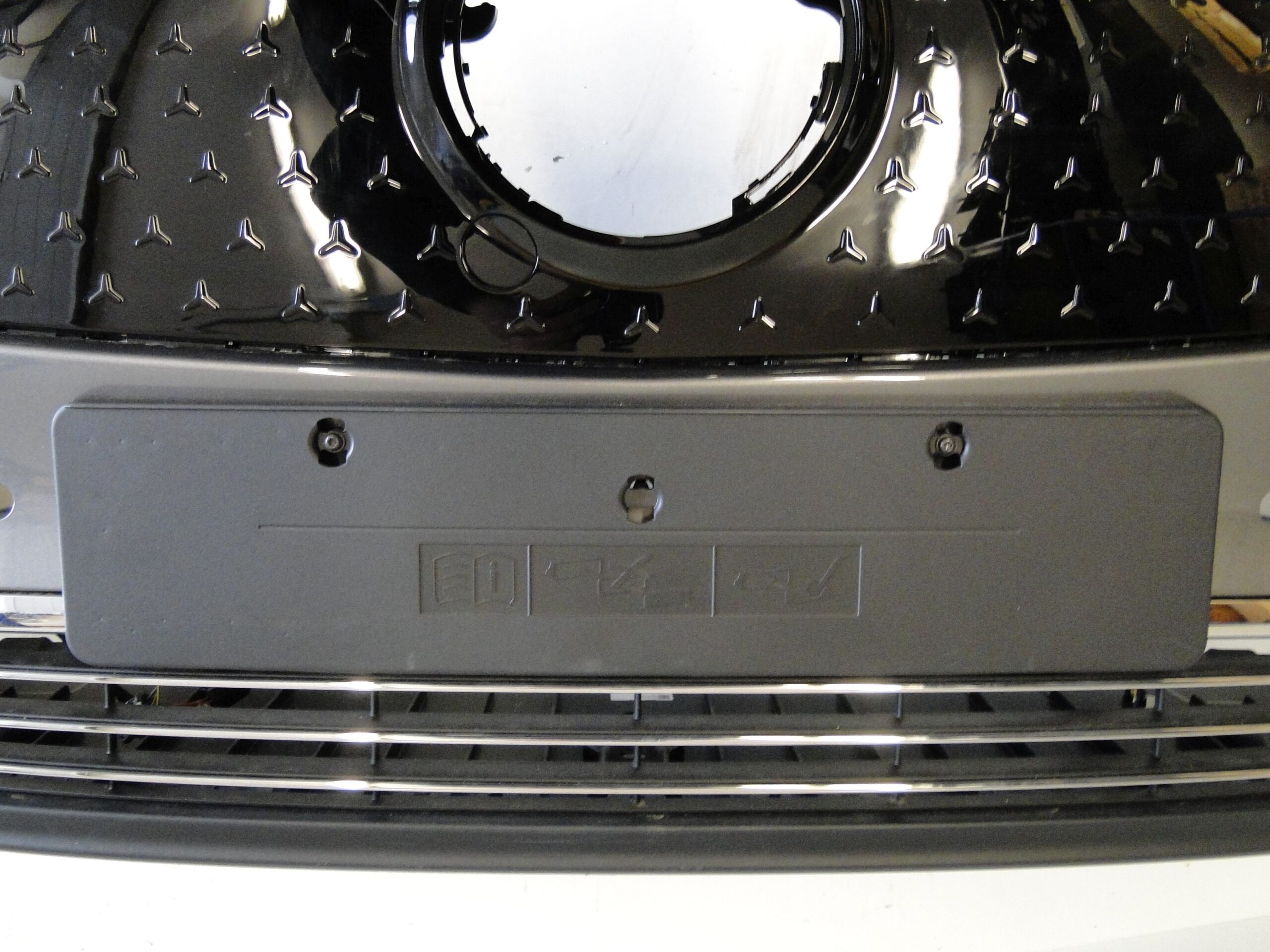 MERCEDES PODKŁADKA POD TABLICĘ REJESTRACYJNĄ EUROPA EQA H243 243 LIFT - obrazek 3