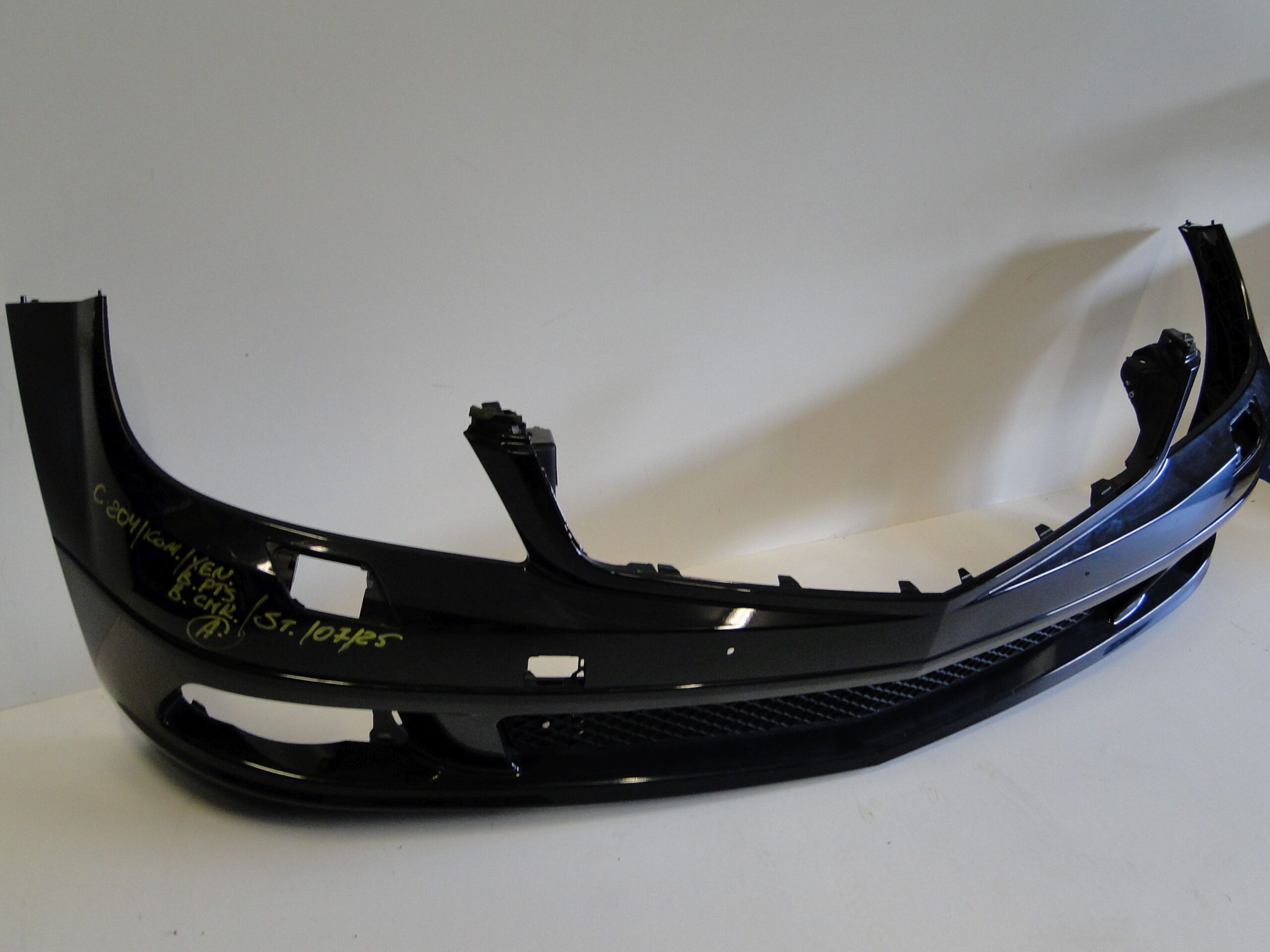 MERCEDES ZDERZAK PRZEDNI CLASSIC BEZ CHROMU NA SPRYSKIWACZE BEZ PTS C KLASA 204 W204 S204 - obrazek 11