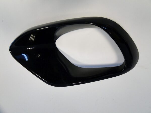 MERCEDES KRATKA ZDERZAKA LEWY PRZÓD A1188856902 CLA 118 A 118 AMG