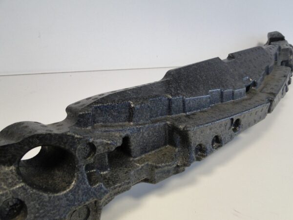 MERCEDES PIANKA ABSORDER PRZÓD A2058854305 C KLASA W205 AMG