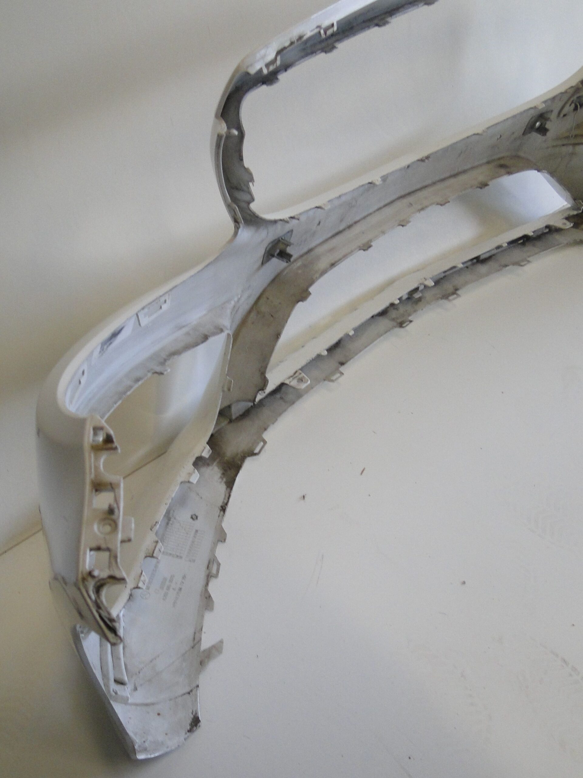 MERCEDES ZDERZAK PRZEDNI AMG NA CZUJNIKI PTS BEZ KAMERY C KLASA 205 W205 - obrazek 12