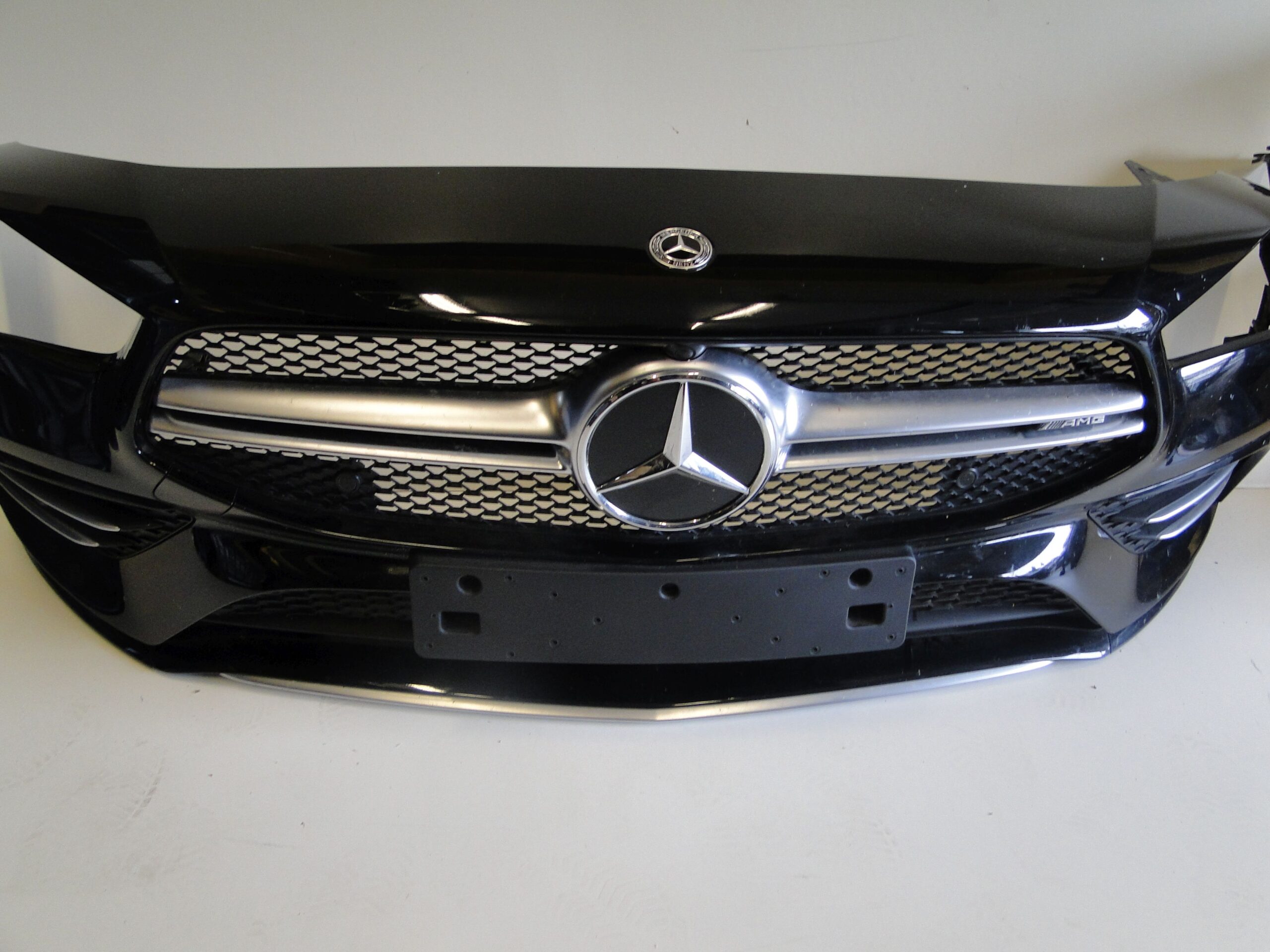 MERCEDES ZDERZAK PRZEDNI 35 AMG NA CZUJNIKI PTS CLA 118 C118 X118 W118 PRZED LIFTEM - obrazek 4