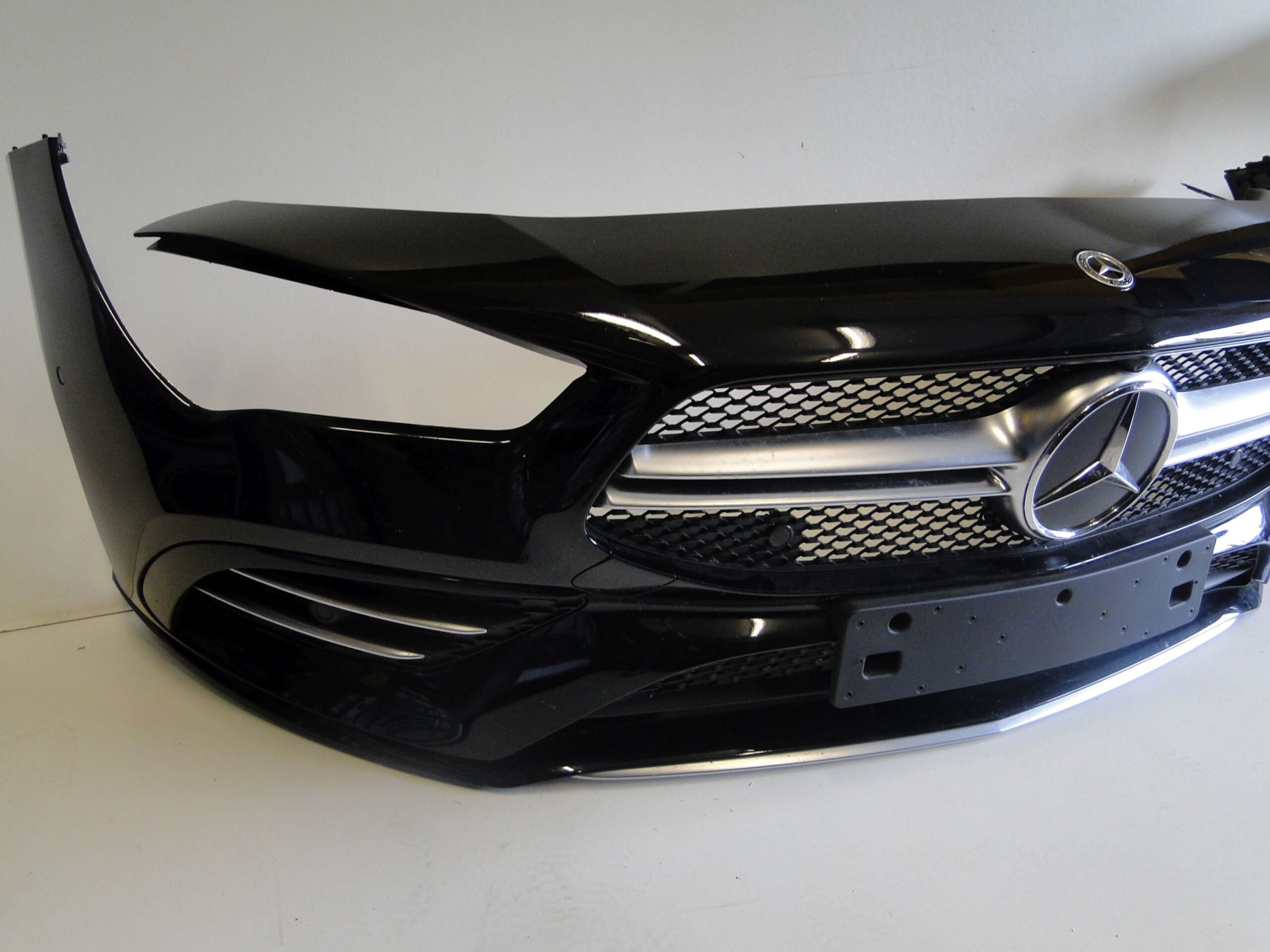 MERCEDES ZDERZAK PRZEDNI 35 AMG NA CZUJNIKI PTS CLA 118 C118 X118 W118 PRZED LIFTEM - obrazek 3