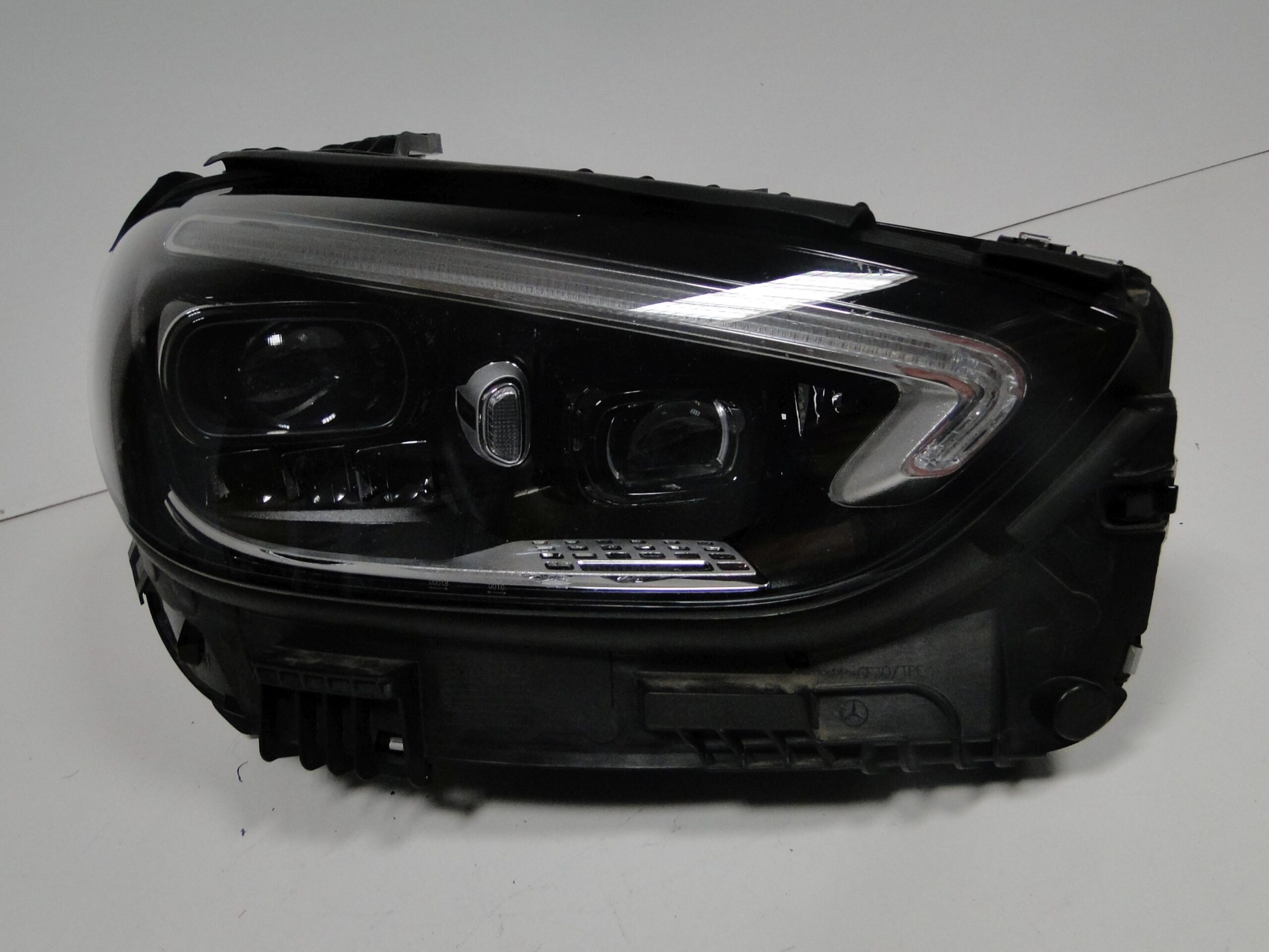 MERCEDES LAMPA PRAWA LED DIGITAL LIGHT C KLASA 206 W206 S206 - obrazek 3
