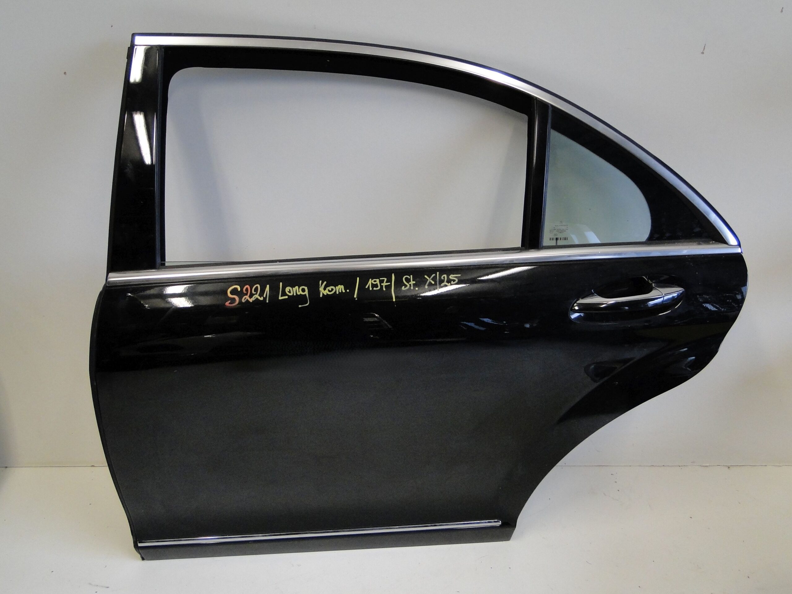 MERCEDES DRZWI TYLNE LEWE CZARNE 197 TYŁ LEWY S KLASA 221 W221 LONG - obrazek 2