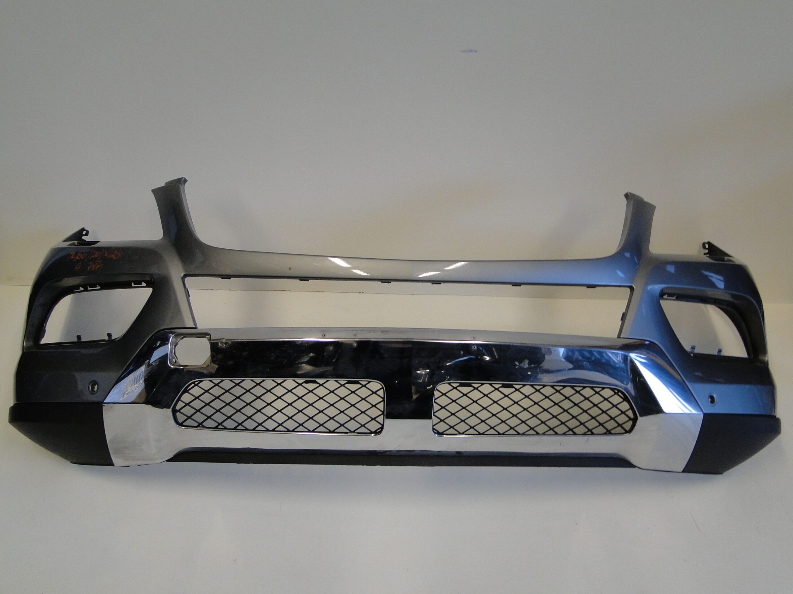 MERCEDES ZDERZAK PRZEDNI NA CZUJNIKI PTS i SPRYSKIWACZE SZARY ML 166 W166 - obrazek 2