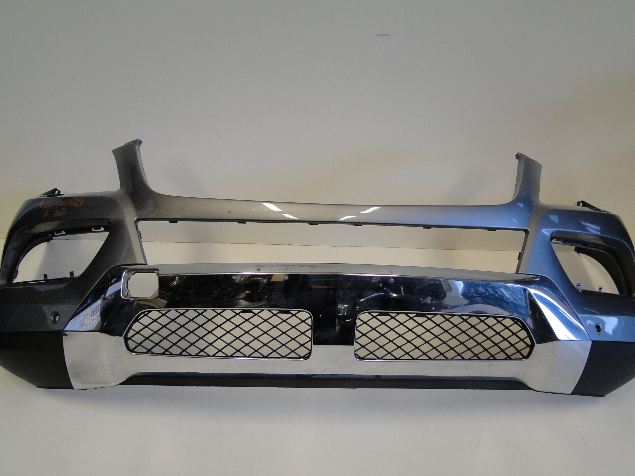 MERCEDES ZDERZAK PRZEDNI NA CZUJNIKI PTS i SPRYSKIWACZE SZARY ML 166 W166 - obrazek 5