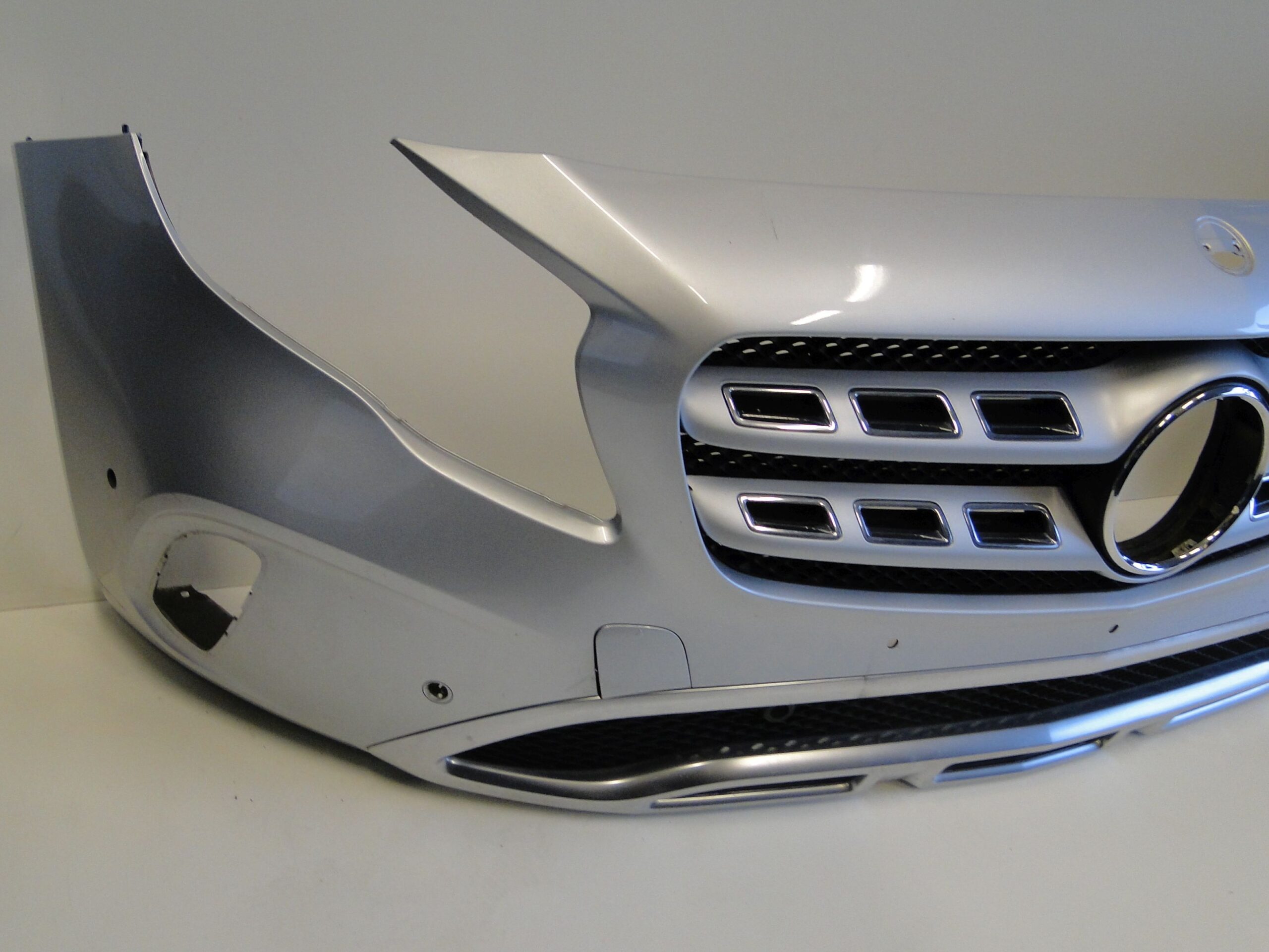 MERCEDES ZDERZAK PRZEDNI NA CZUJNIKI PTS 775 SREBRNY GLA X156 156 LIFT - obrazek 3