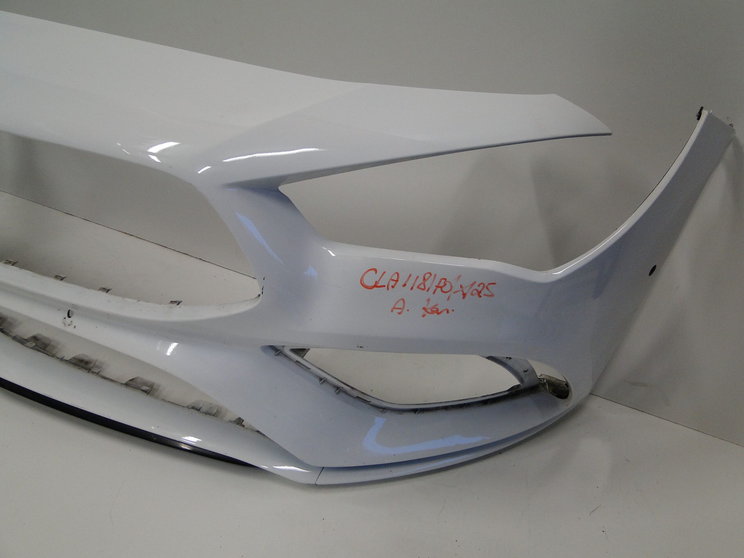 MERCEDES ZDERZAK PRZEDNI AMG NA CZUJNIKI PTS CLA 118 W118 C118 X118 - obrazek 6