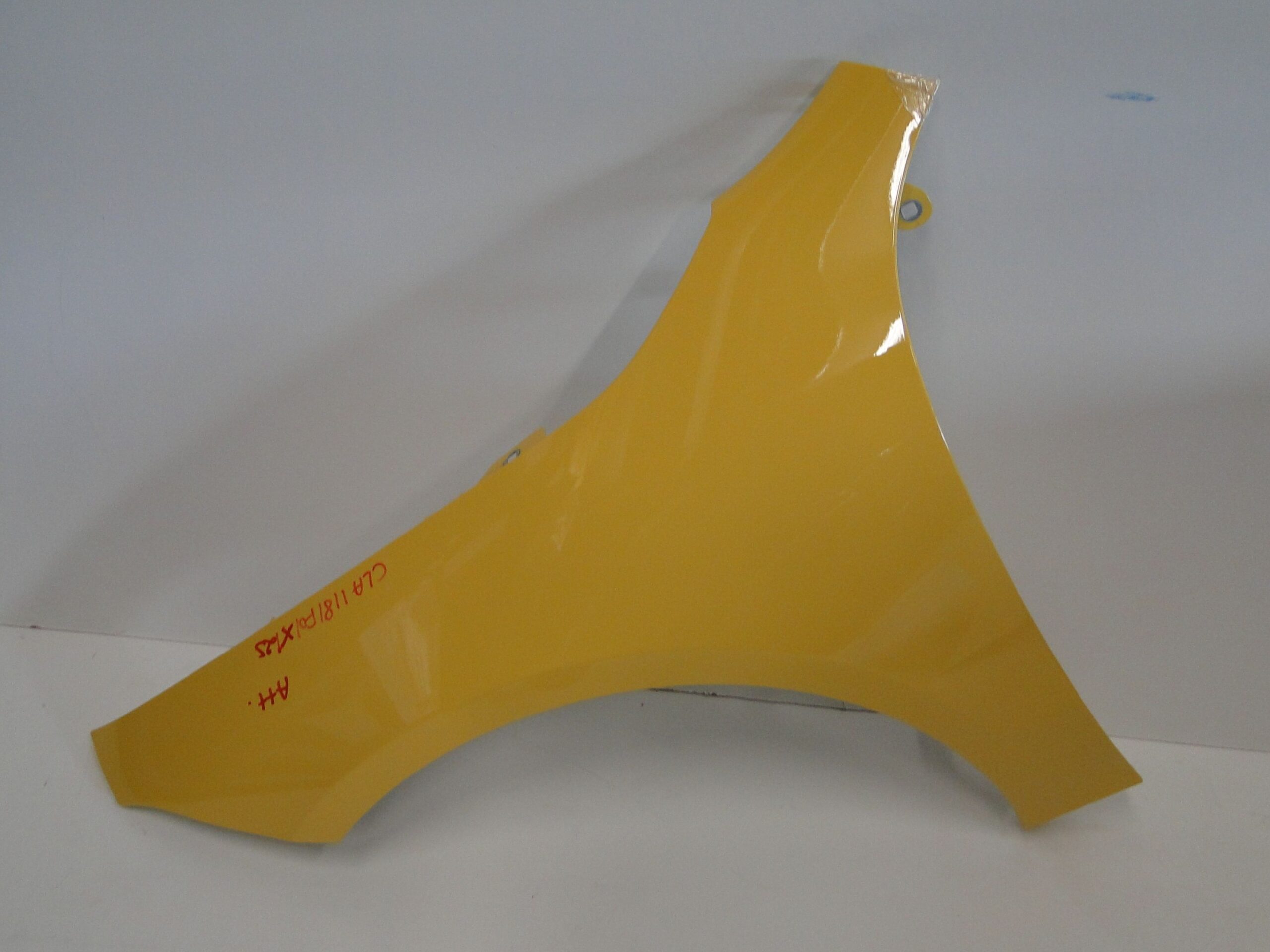 MERCEDES BŁOTNIK LEWY PRZEDNI ŻÓŁTY 914 CLA 118 C118 X118 W118 - obrazek 6