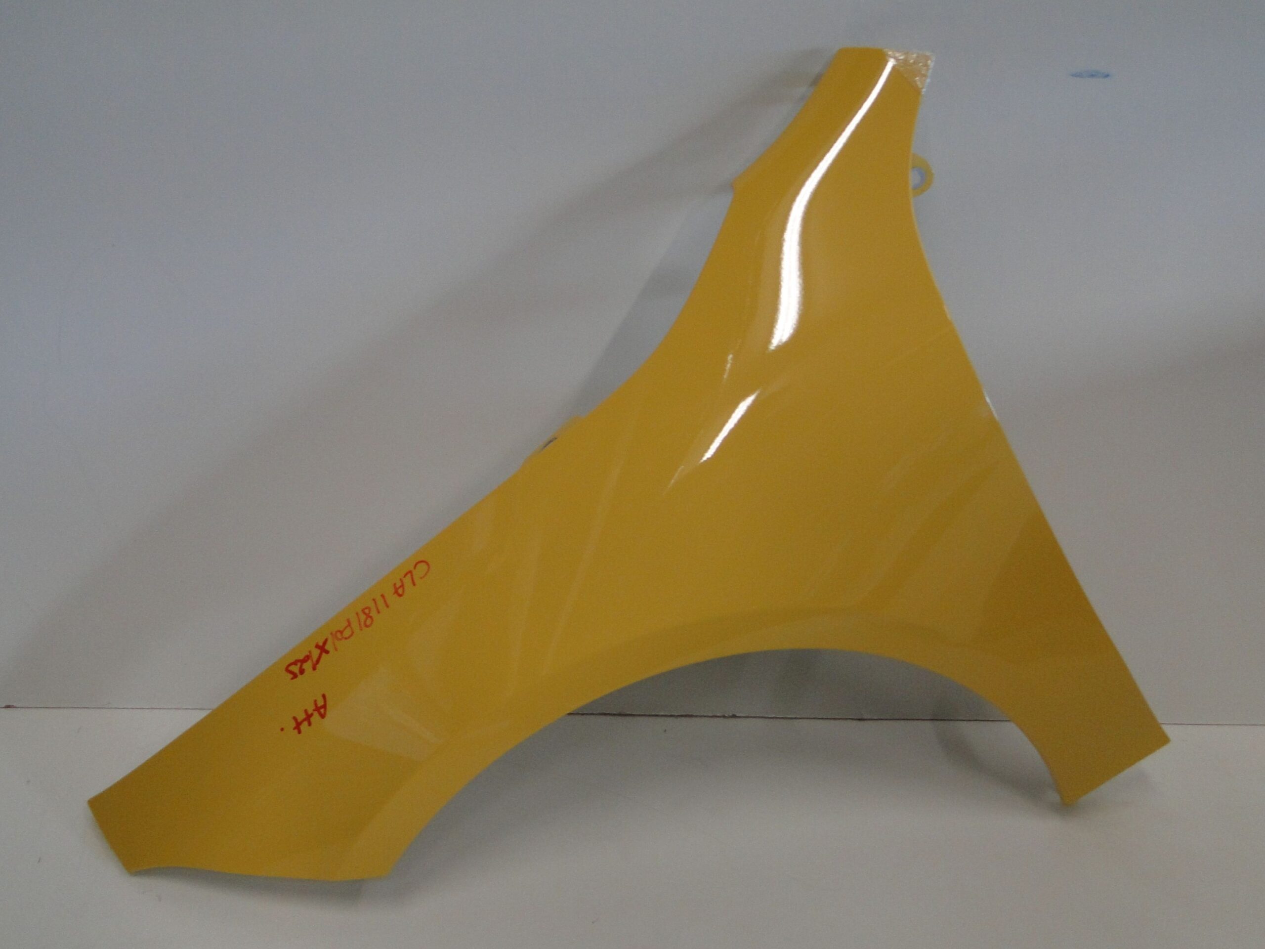 MERCEDES BŁOTNIK LEWY PRZEDNI ŻÓŁTY 914 CLA 118 C118 X118 W118 - obrazek 4