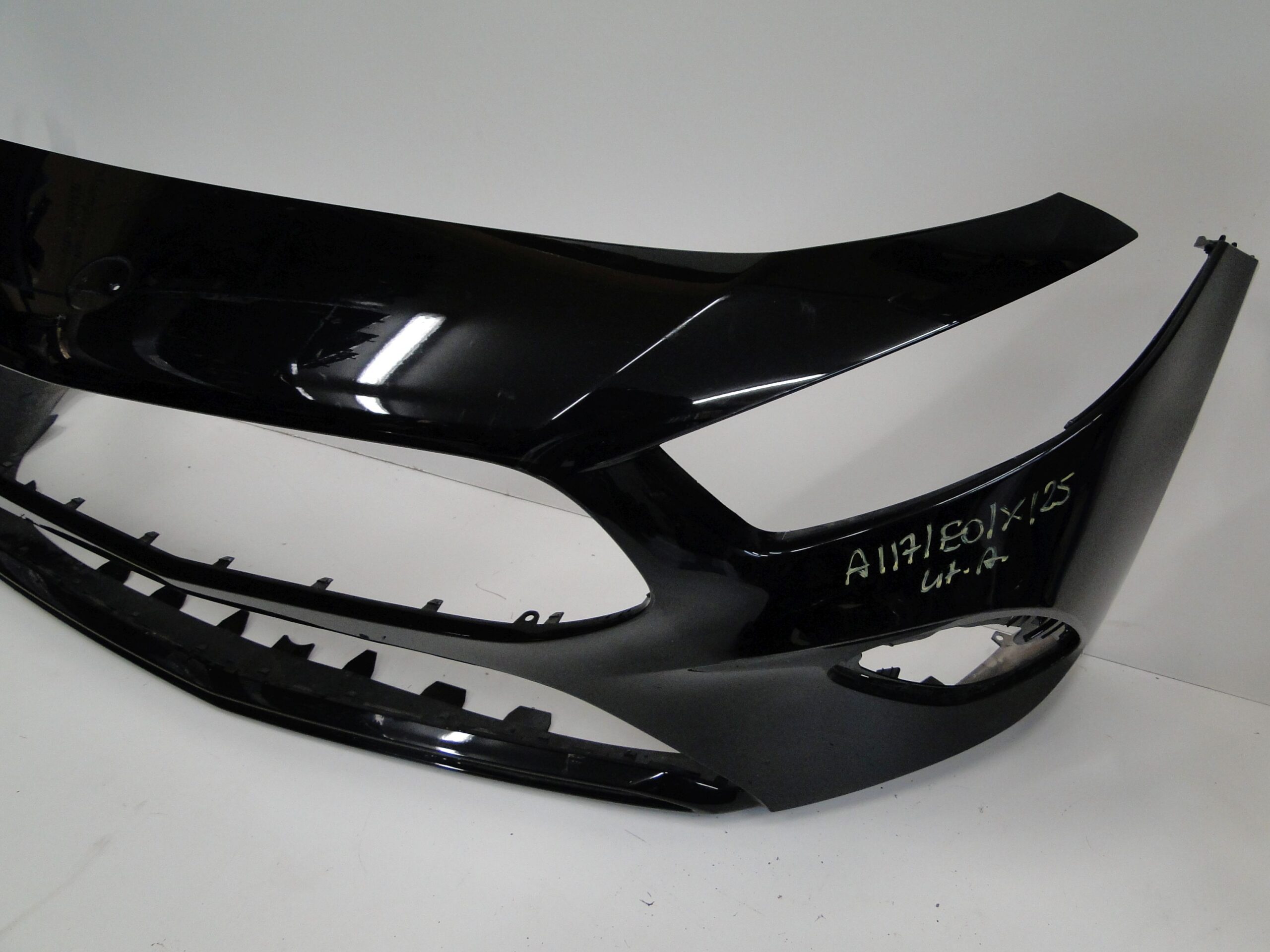 MERCEDES ZDERZAK PRZEDNI NA CZUJNIKI PTS LISTWĘ CZARNY CLA 118 C118 X118 W118 PRZED LIFTEM - obrazek 10