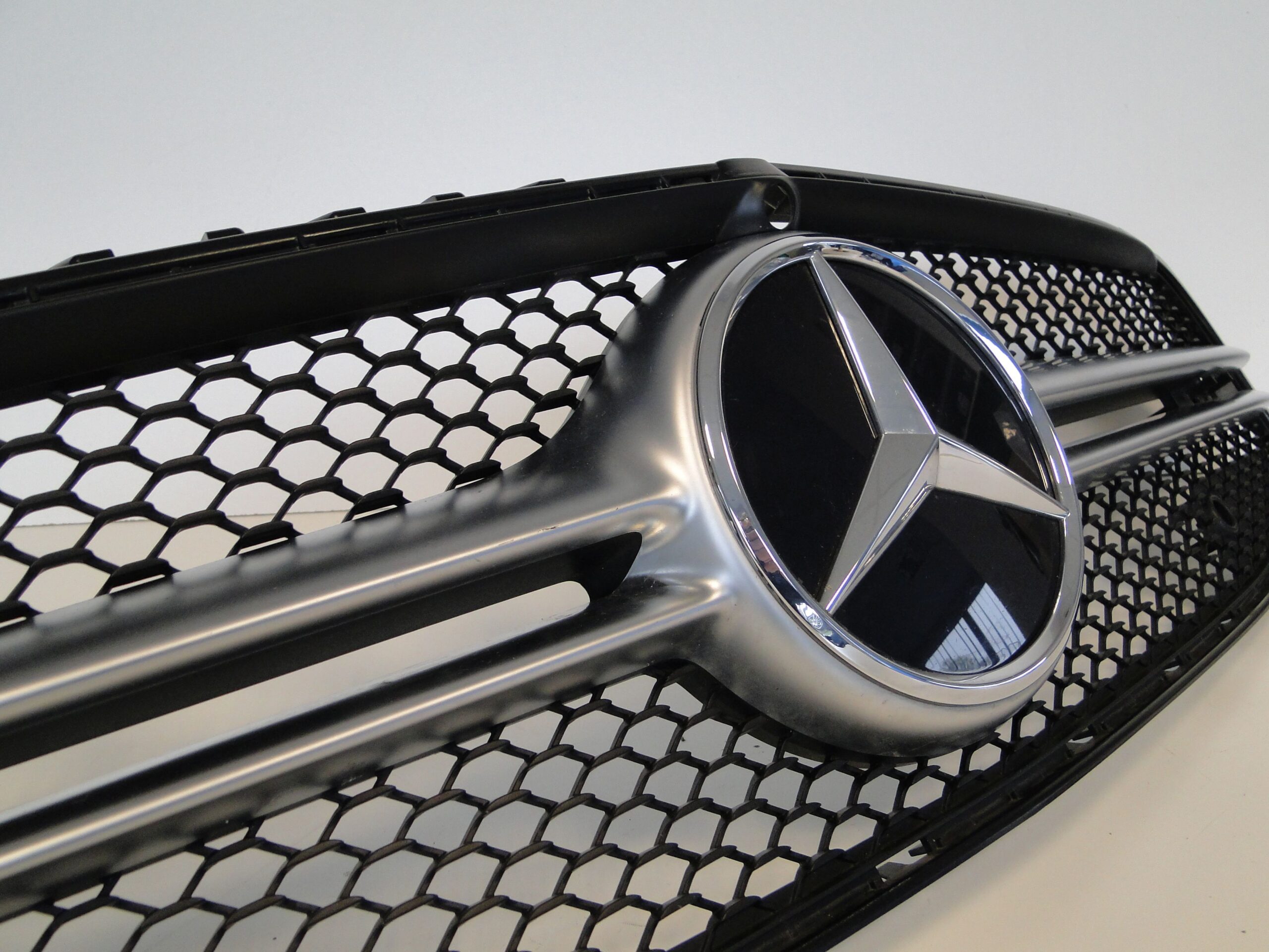 MERCEDES GRILL ATRAPA 35 AMG KAMERA CLA 118 W118 C118 X118 PRZED LIFTEM - obrazek 4