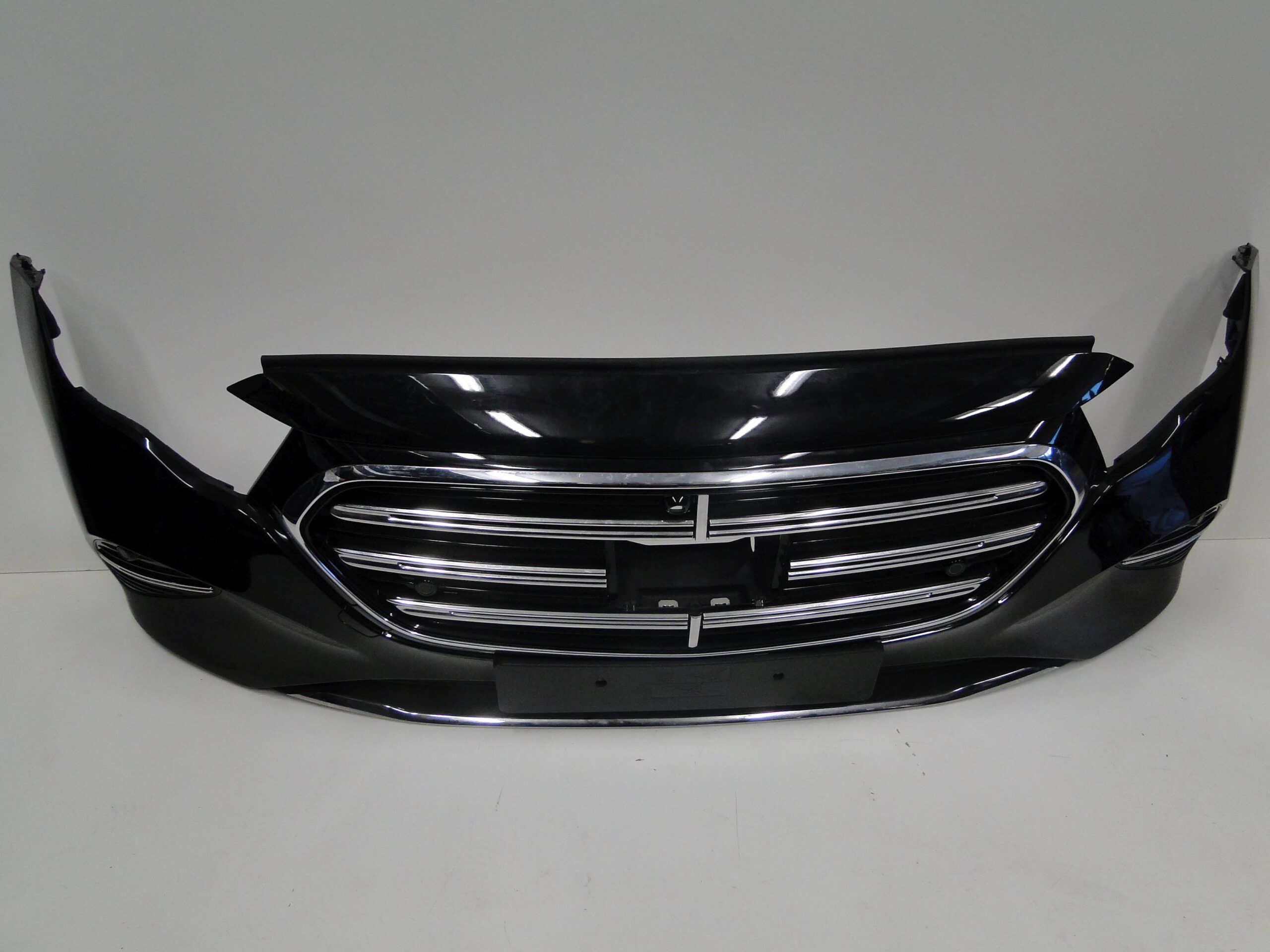 MERCEDES ZDERZAK PRZEDNI EXCLUSIVE PTS CZARNY E KLASA 214 W214 S214 - obrazek 4