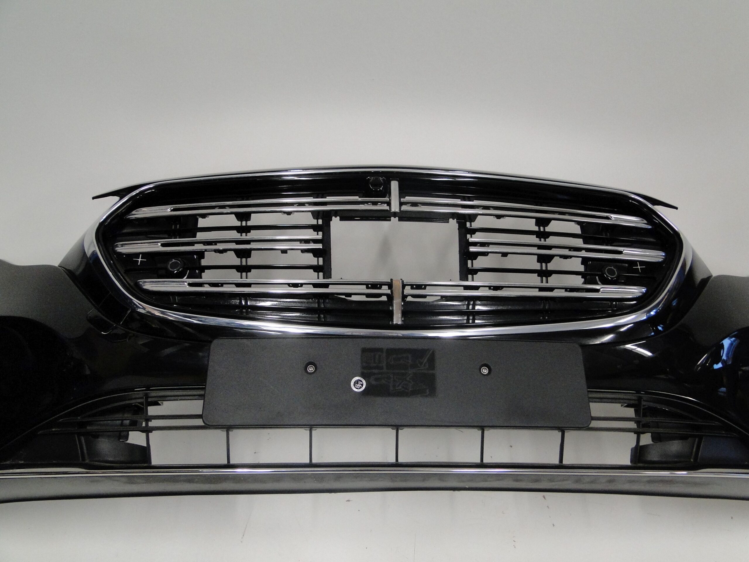 MERCEDES ZDERZAK PRZEDNI EXCLUSIVE PTS CZARNY E KLASA 214 W214 S214 - obrazek 10