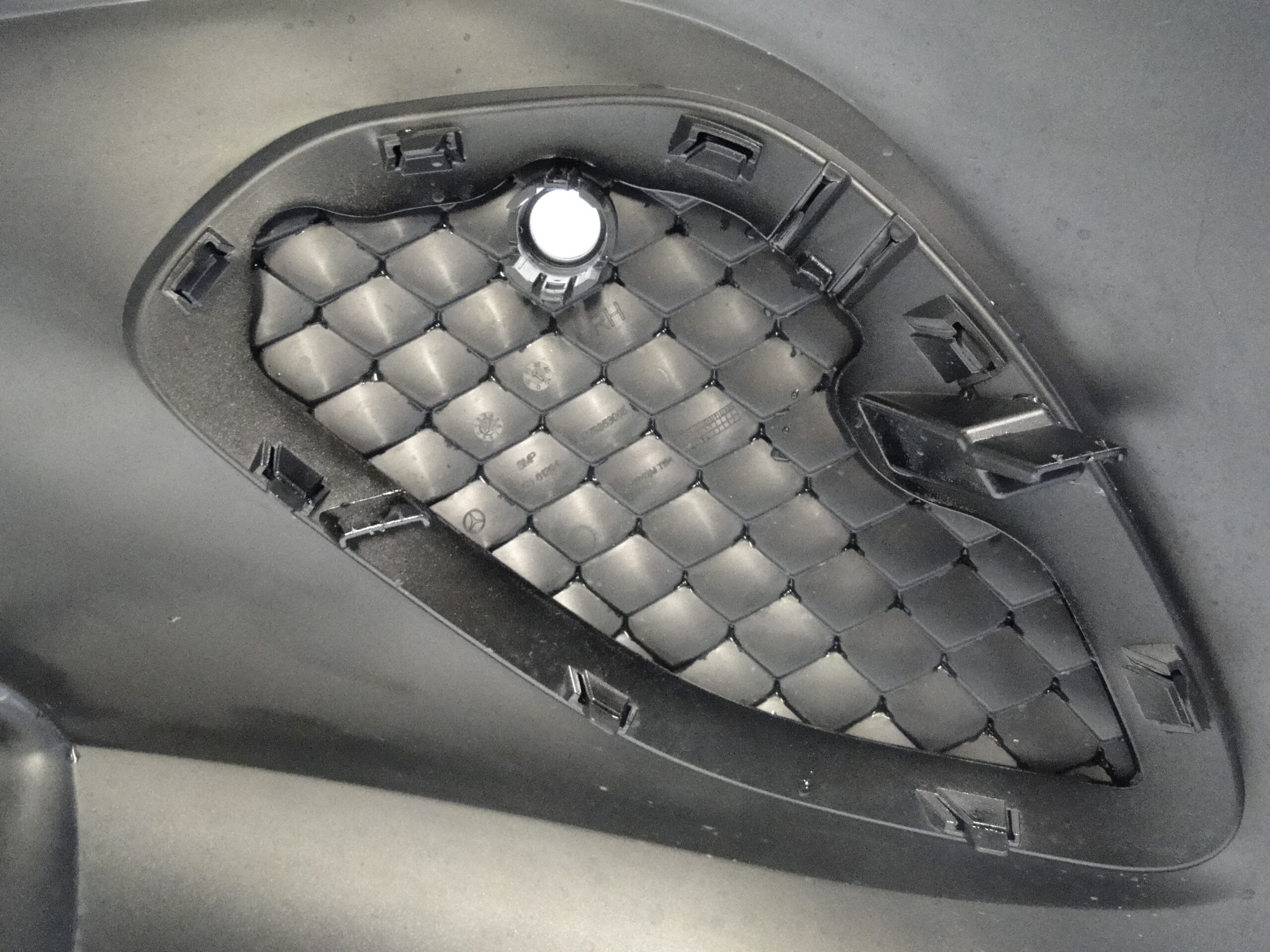 MERCEDES ZDERZAK PRZEDNI NA CZUJNIKI PTS 191 CZARNY A KLASA 177 W177 LIFT - obrazek 7