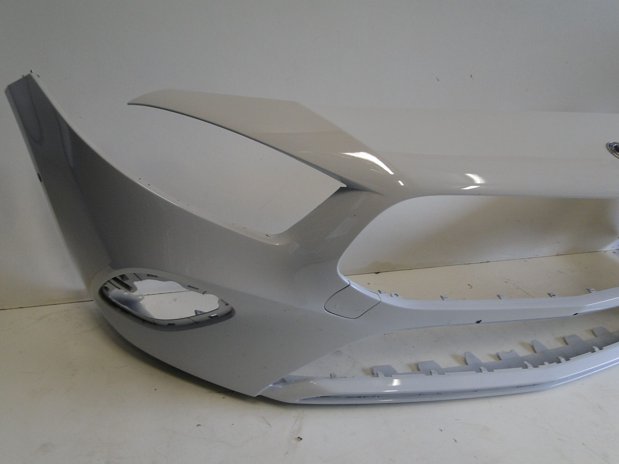 MERCEDES ZDERZAK PRZEDNI NA CZUJNIKI PTS 149 BIAŁY A KLASA 177 W177 LIFT - obrazek 7