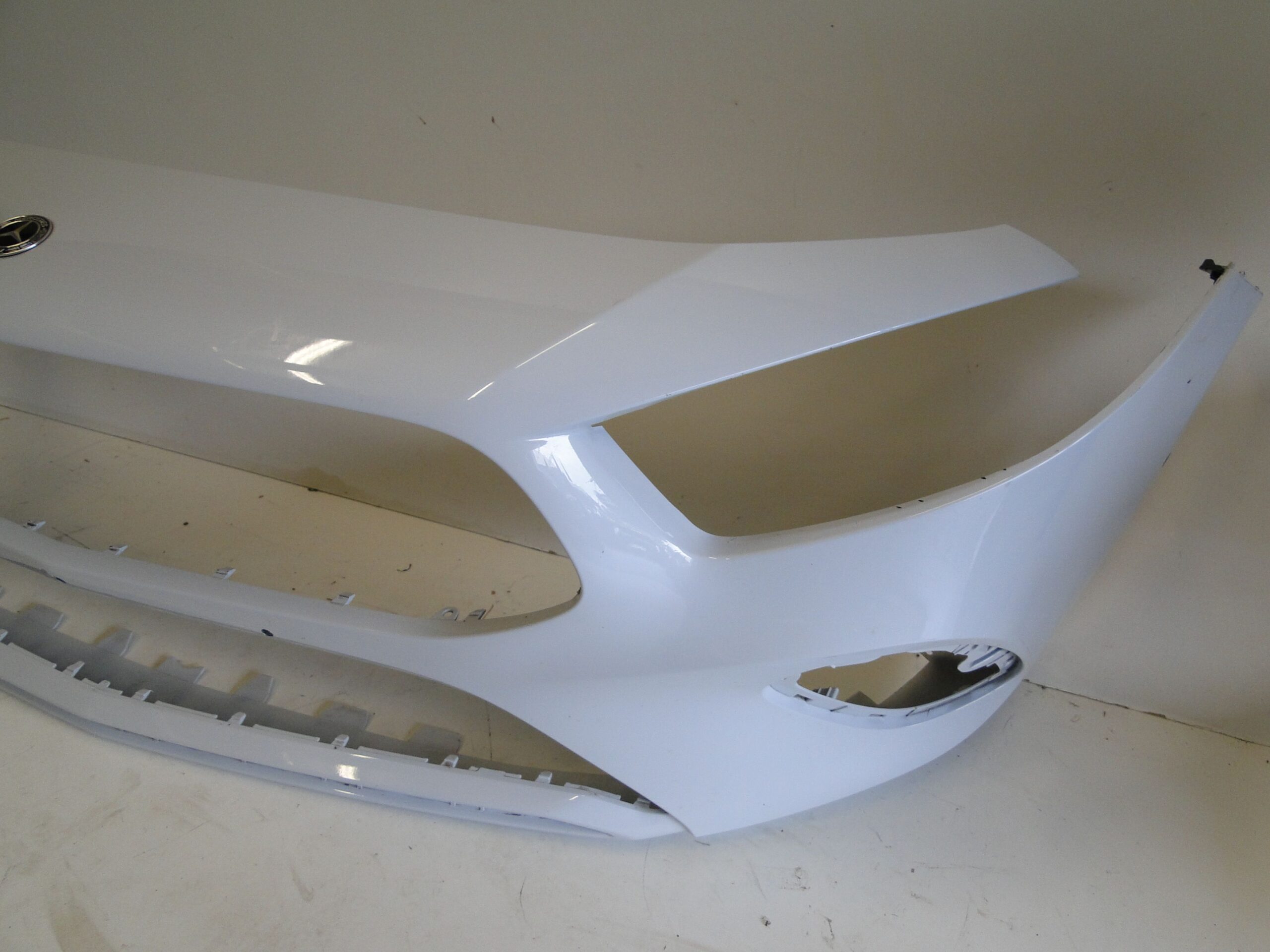 MERCEDES ZDERZAK PRZEDNI NA CZUJNIKI PTS 149 BIAŁY A KLASA 177 W177 LIFT - obrazek 9