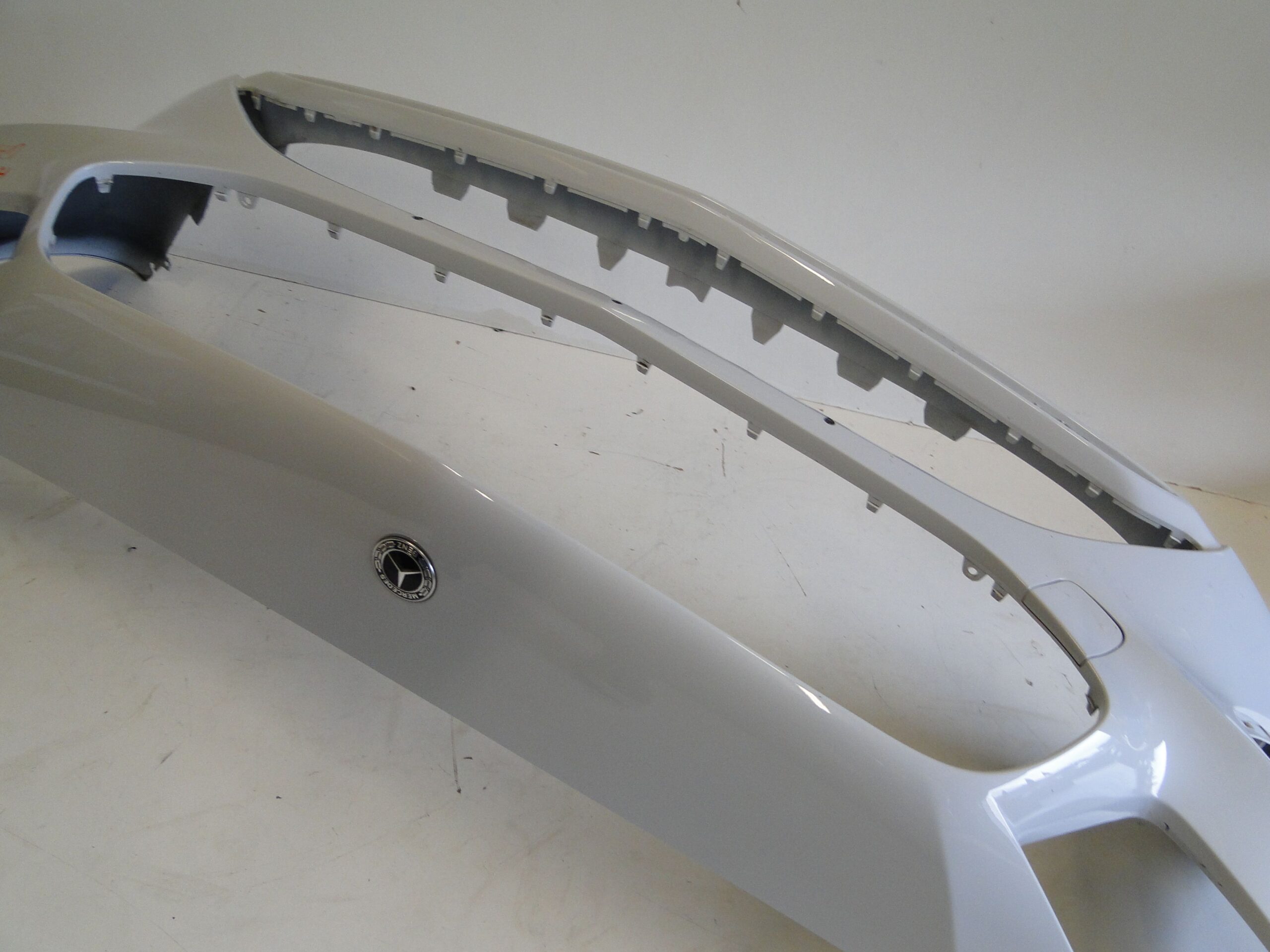 MERCEDES ZDERZAK PRZEDNI NA CZUJNIKI PTS 149 BIAŁY A KLASA 177 W177 LIFT - obrazek 12