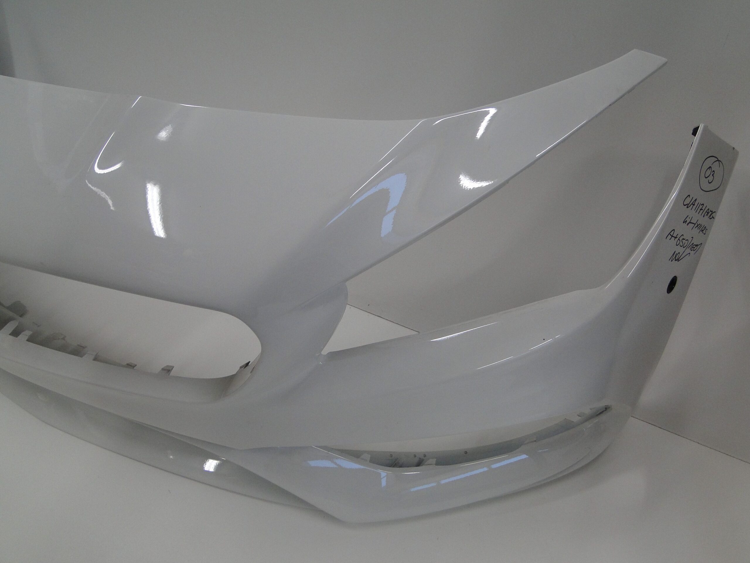 MERCEDES ZDERZAK PRZEDNI AMG NA CZUJNIKI PTS 650 BIAŁY CLA 117 C117 X117 W117 LIFT - obrazek 7