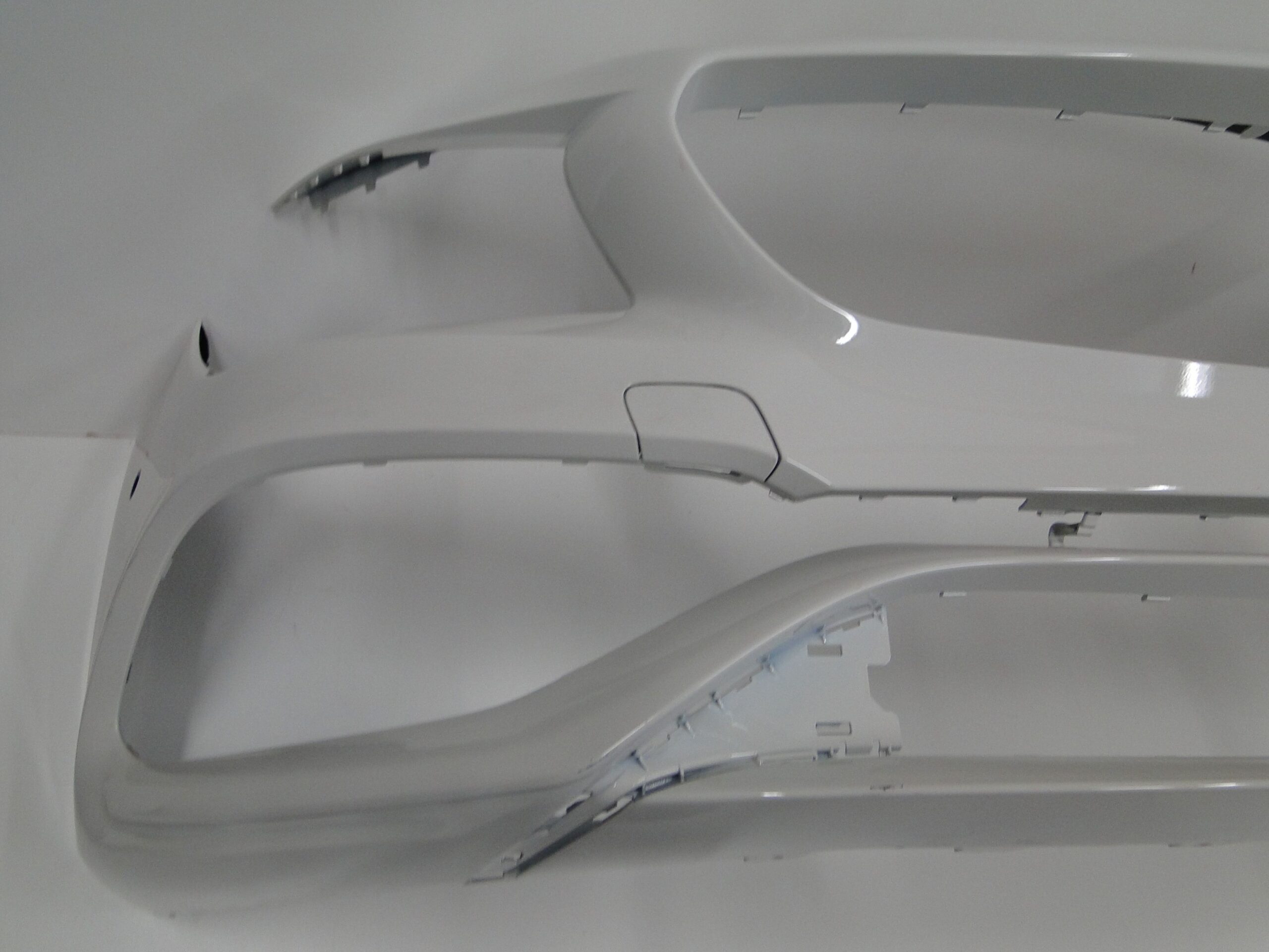 MERCEDES ZDERZAK PRZEDNI AMG NA CZUJNIKI PTS 650 BIAŁY CLA 117 C117 X117 W117 LIFT - obrazek 4