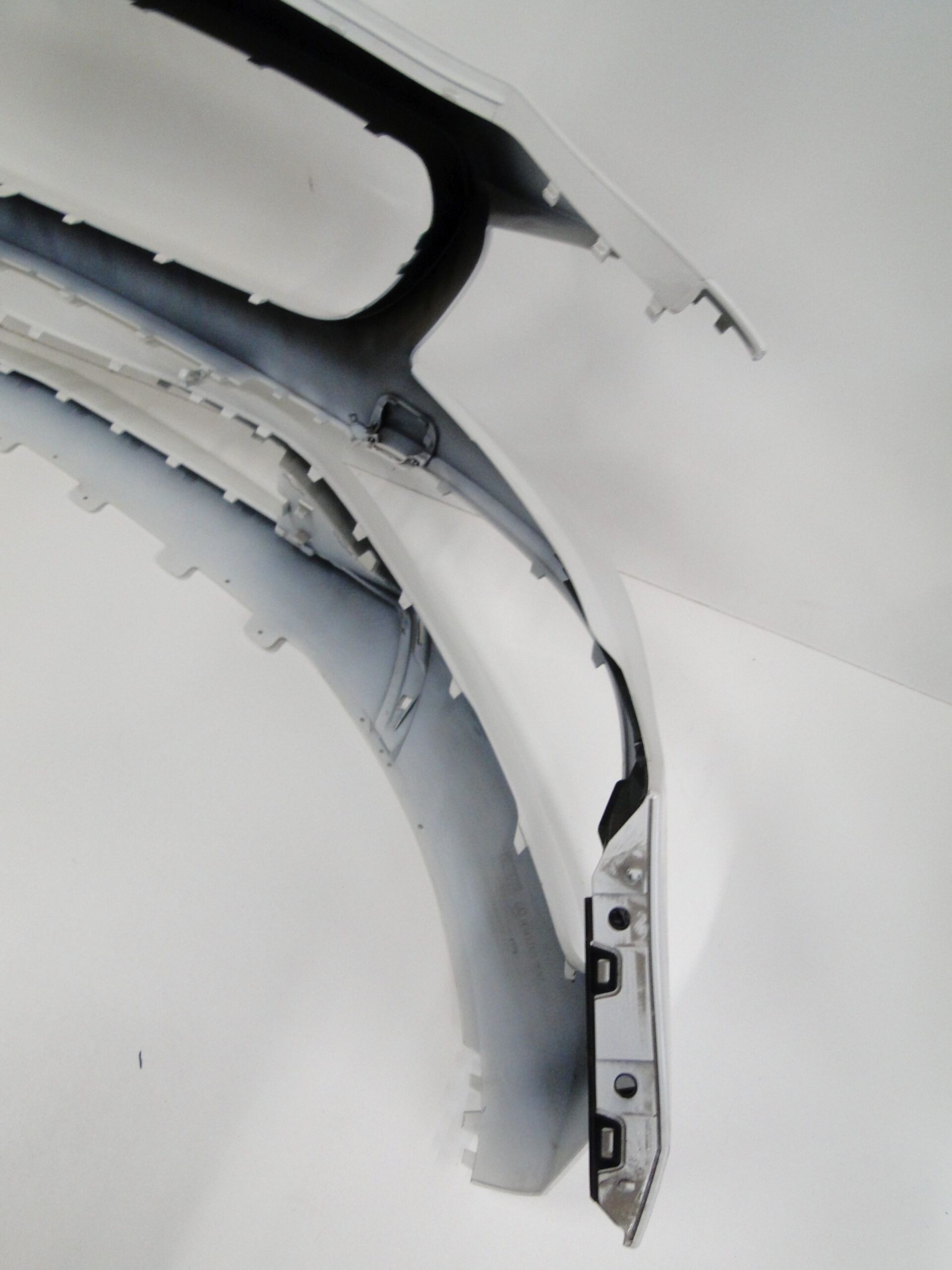 MERCEDES ZDERZAK PRZEDNI AMG NA CZUJNIKI PTS 650 BIAŁY CLA 117 C117 X117 W117 LIFT - obrazek 14