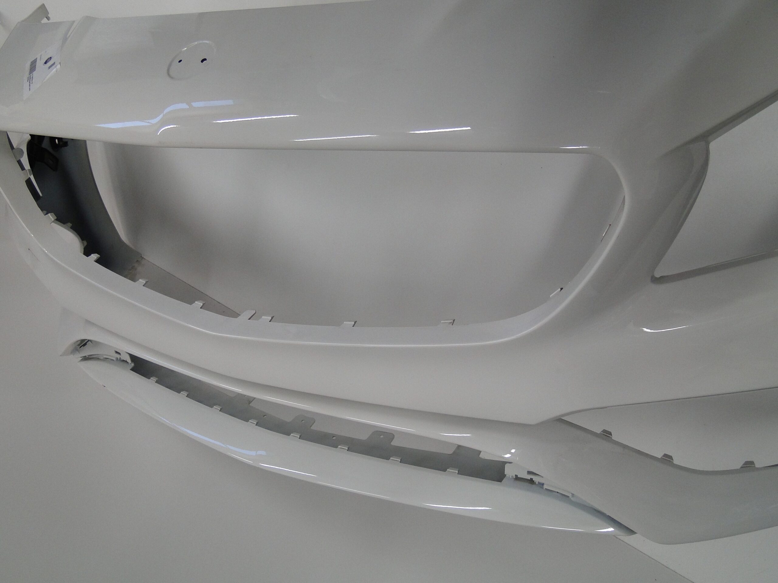 MERCEDES ZDERZAK PRZEDNI AMG NA CZUJNIKI PTS 650 BIAŁY CLA 117 C117 X117 W117 LIFT - obrazek 11