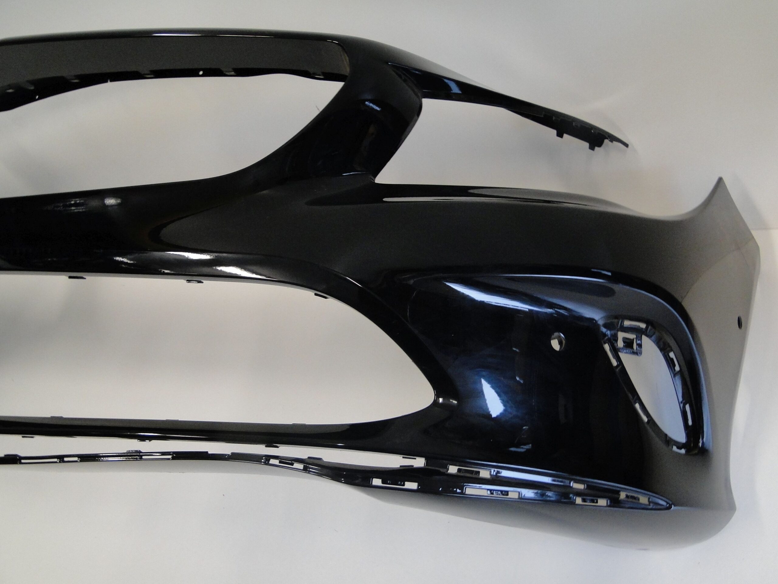 MERCEDES ZDERZAK PRZEDNI NA PTS 696 CZARNY CLA 117 C117 X117 W117 LIFT - obrazek 11