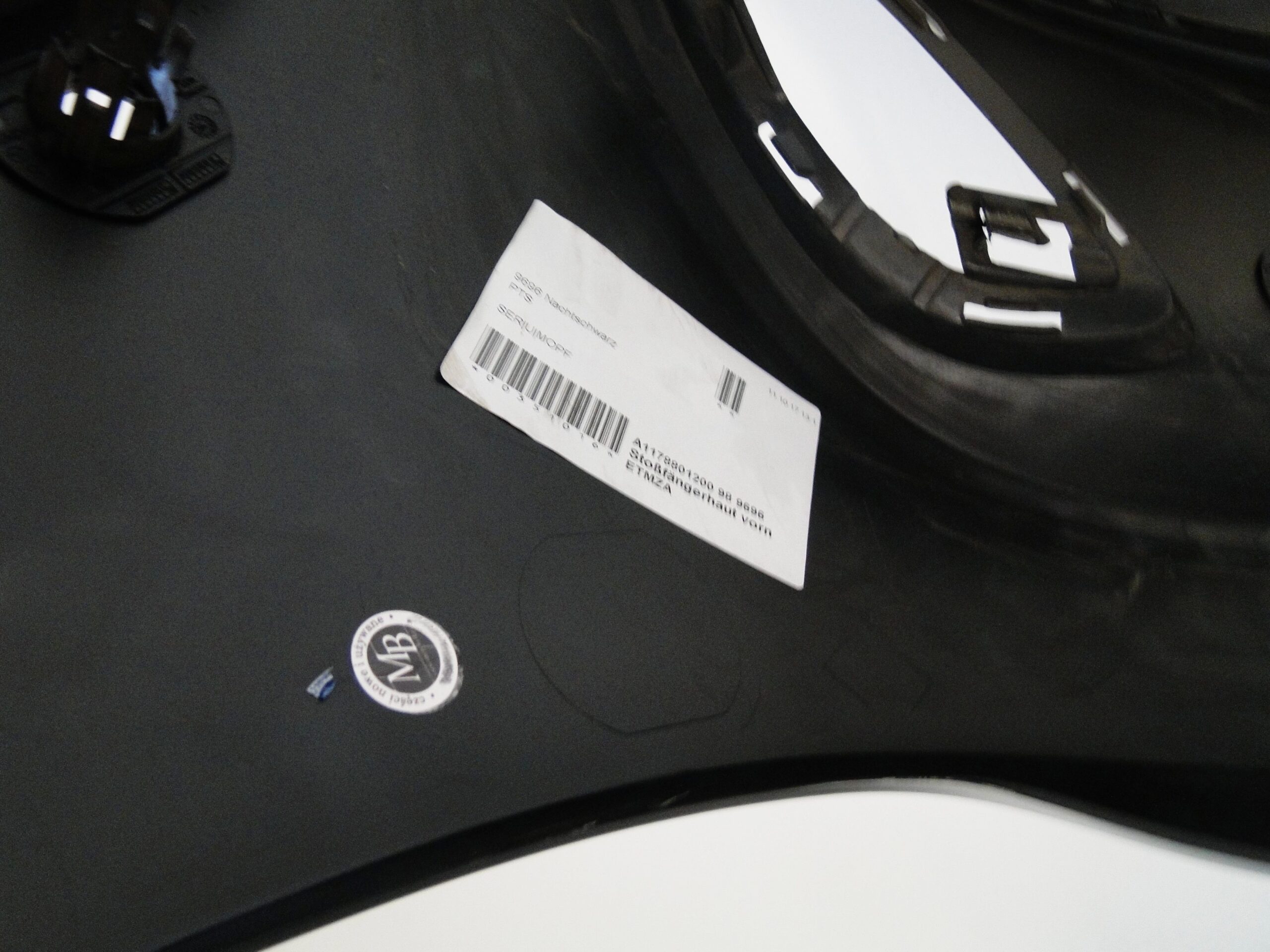 MERCEDES ZDERZAK PRZEDNI NA PTS 696 CZARNY CLA 117 C117 X117 W117 LIFT - obrazek 18