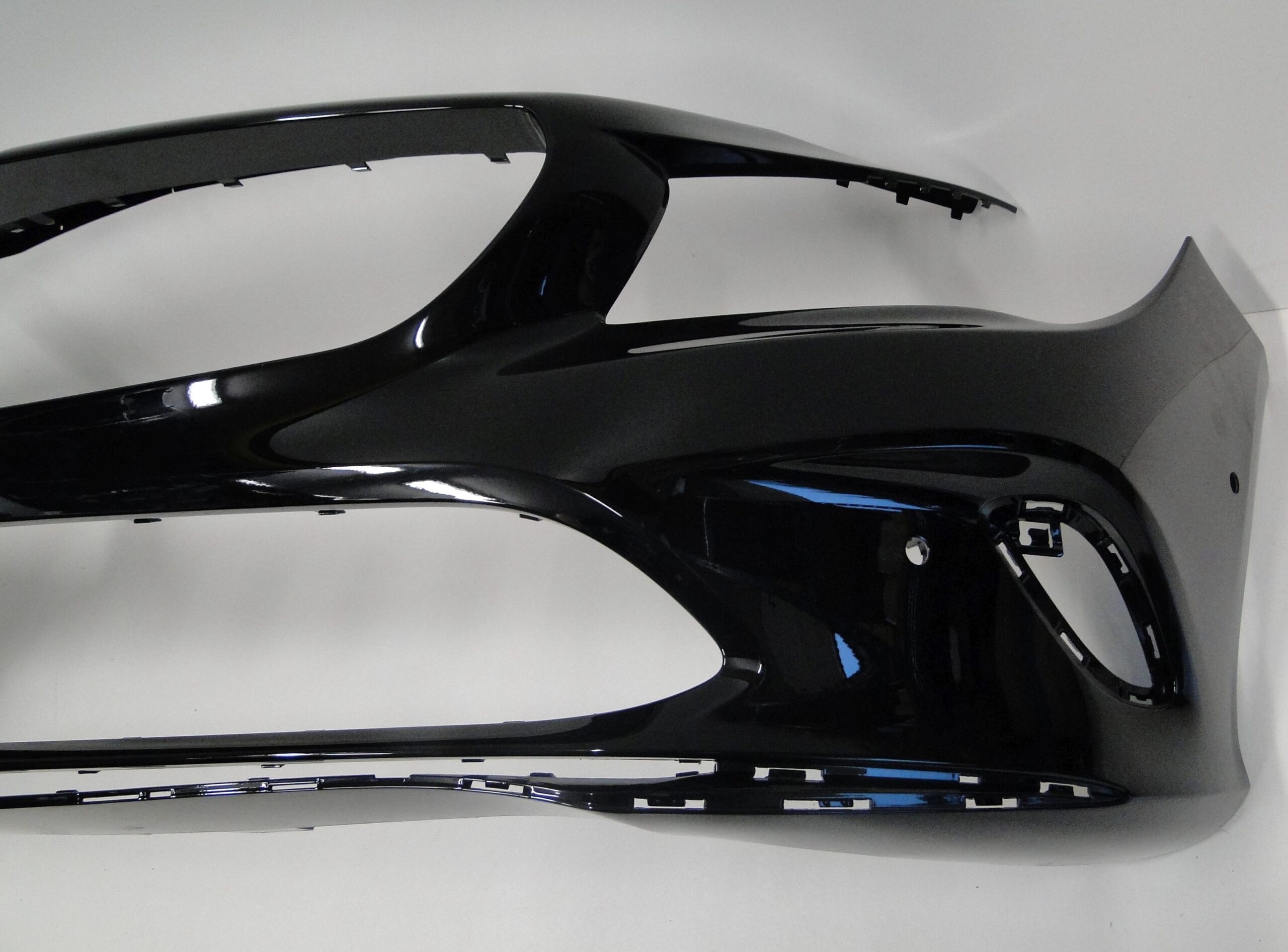 MERCEDES ZDERZAK PRZEDNI NA PTS 191 CZARNY CLA 117 C117 X117 W117 LIFT - obrazek 5