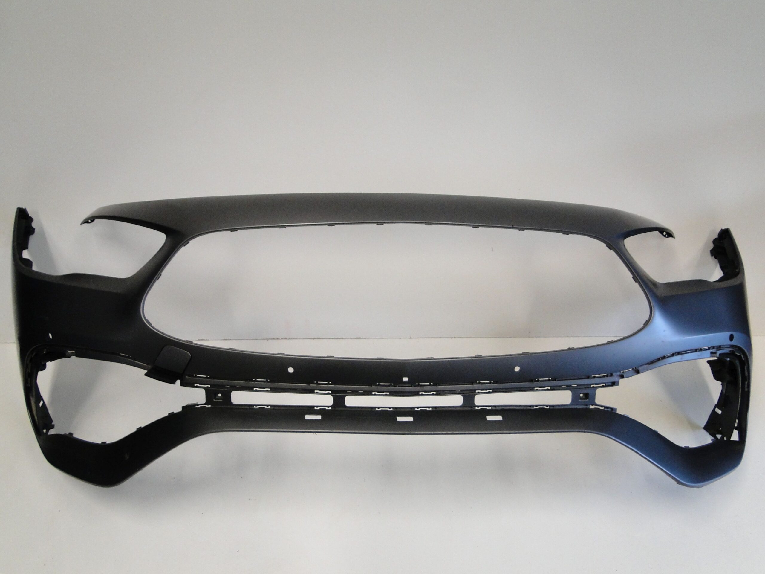 MERCEDES ZDERZAK PRZEDNI 35 AMG NA CZUJNIKI PTS GLA H247 247 PRZED LIFTEM - obrazek 8