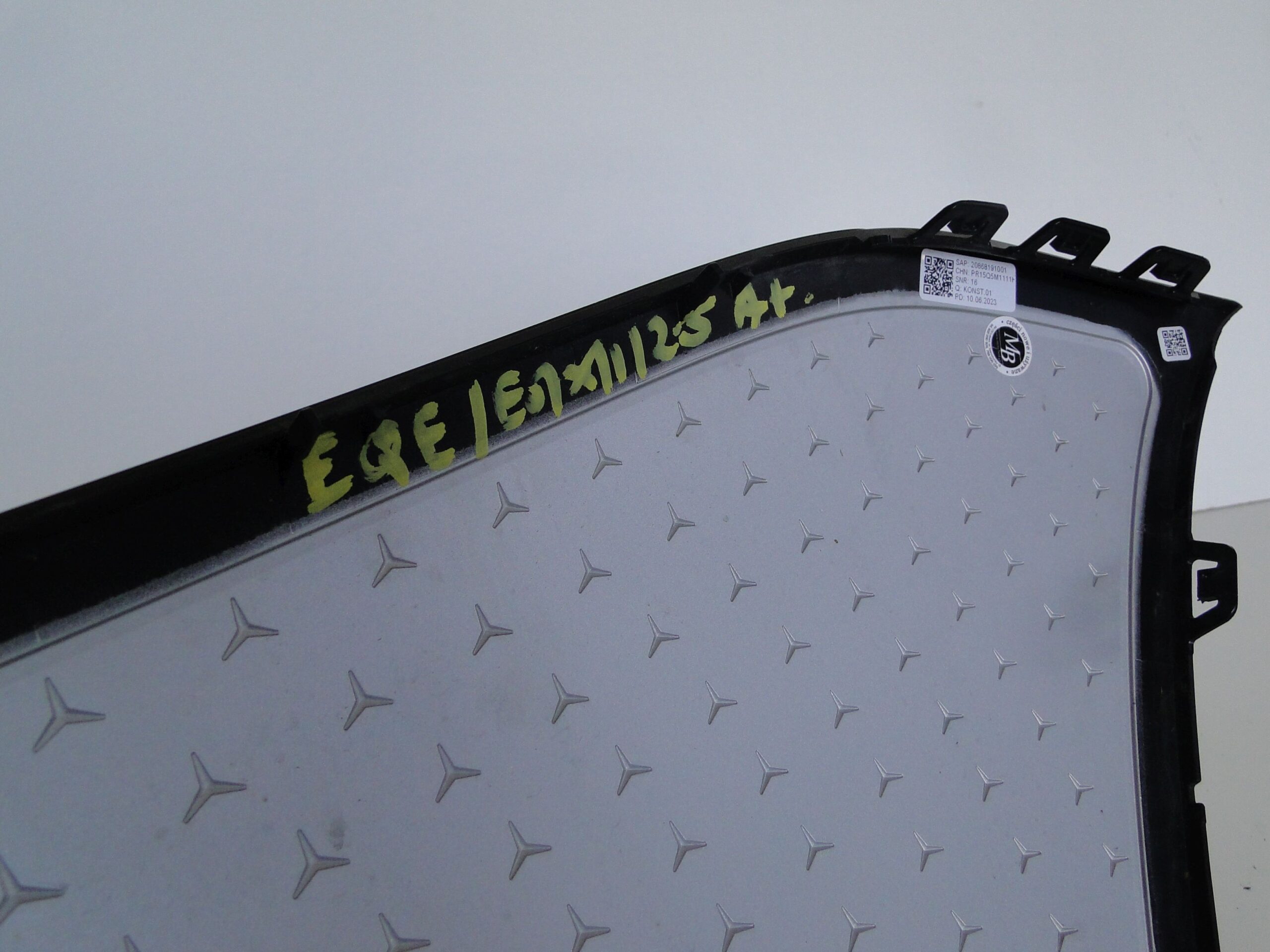 MERCEDES GRILL ATRAPA W ZDERZAK PRZEDNI KAMERA EQE 294 X294 SUV - obrazek 8