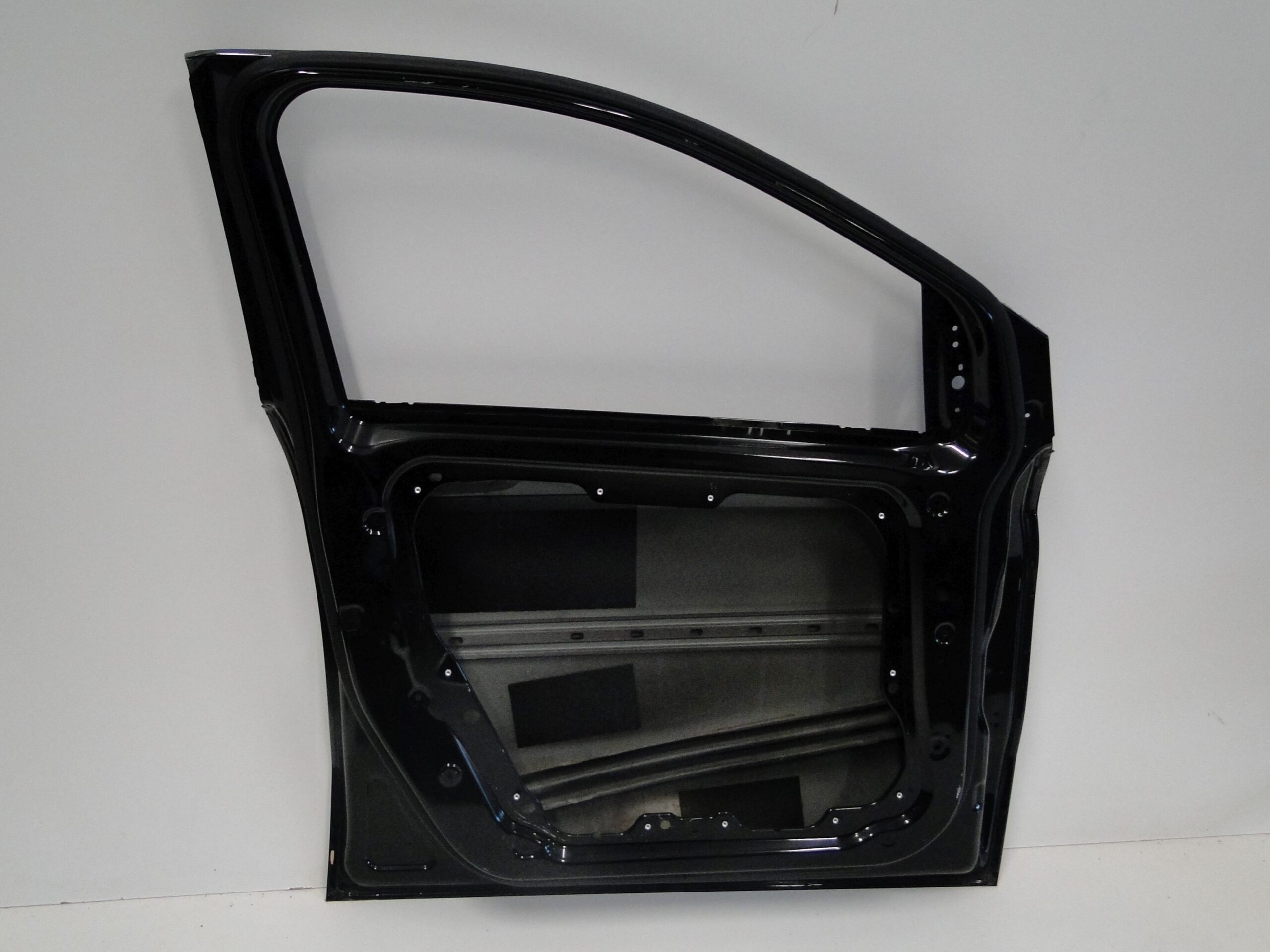 MERCEDES DRZWI PRZEDNIE LEWE CZARNE B KLASA 246 W246 LIFT - obrazek 7