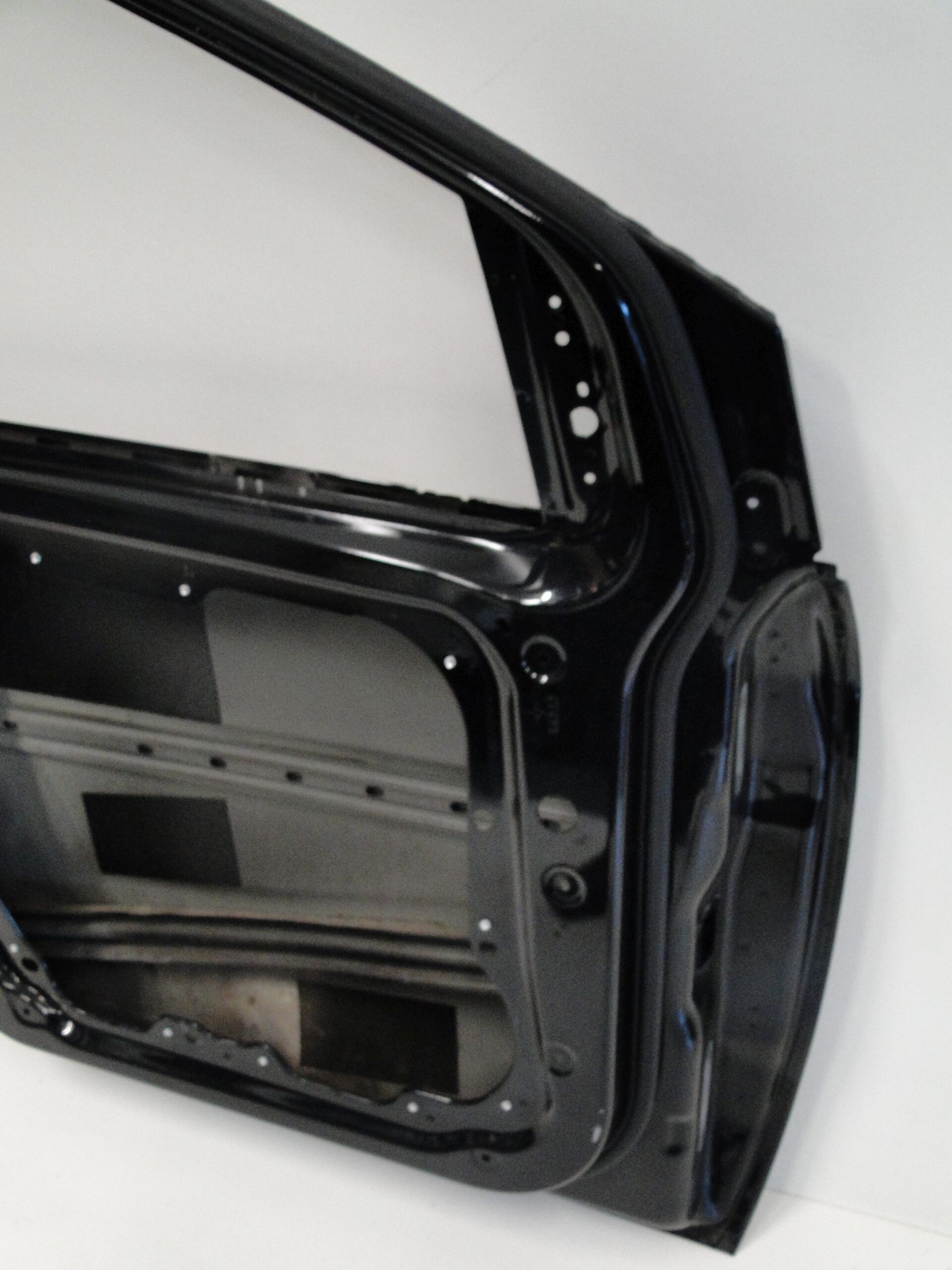 MERCEDES DRZWI PRZEDNIE LEWE CZARNE B KLASA 246 W246 LIFT - obrazek 10