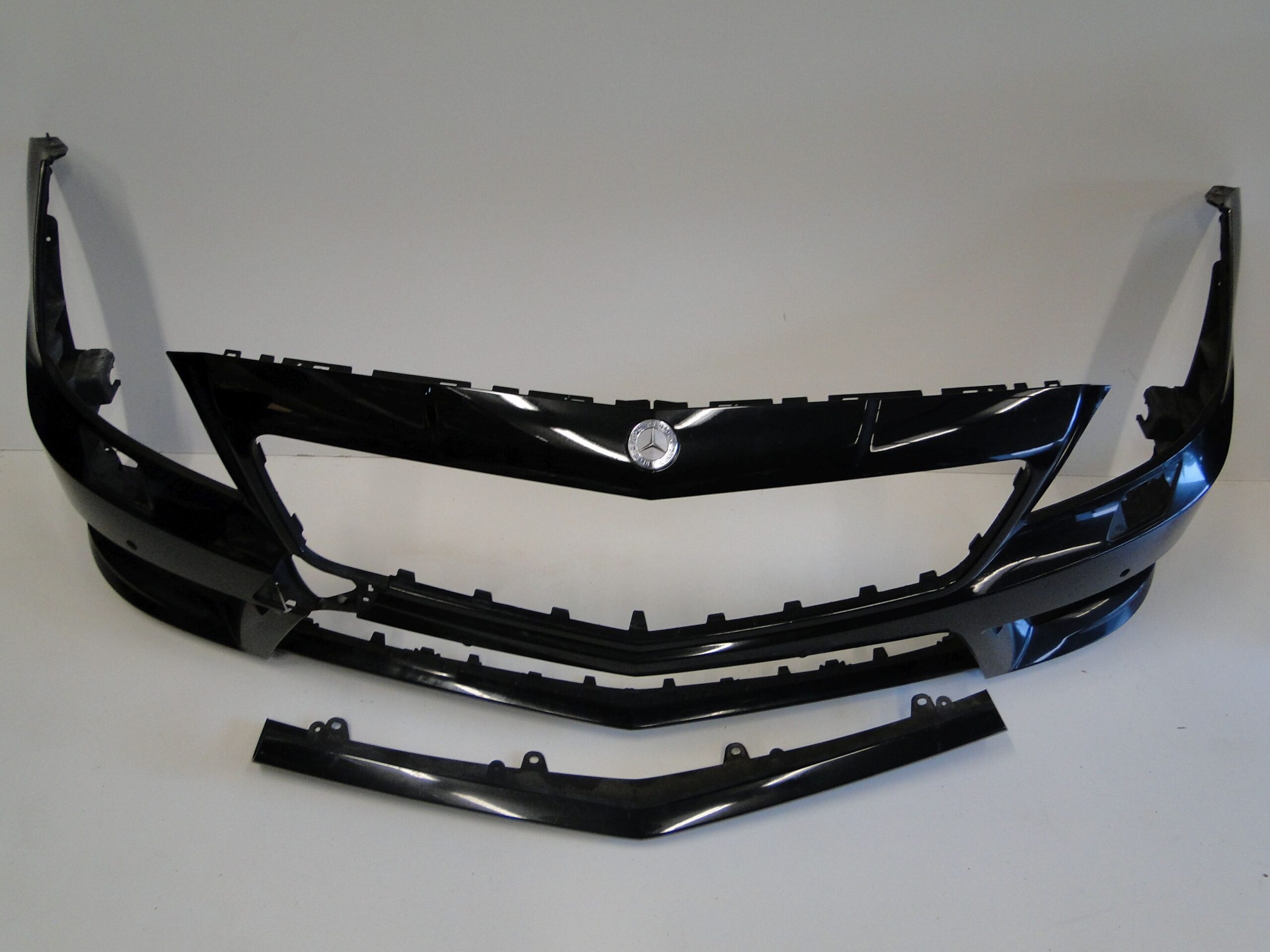 MERCEDES LISTWA DOLNA W ZDERZAK PRZEDNI 63 AMG CLS 218 C218 X218 W218 PRZED LIFTEM - obrazek 8