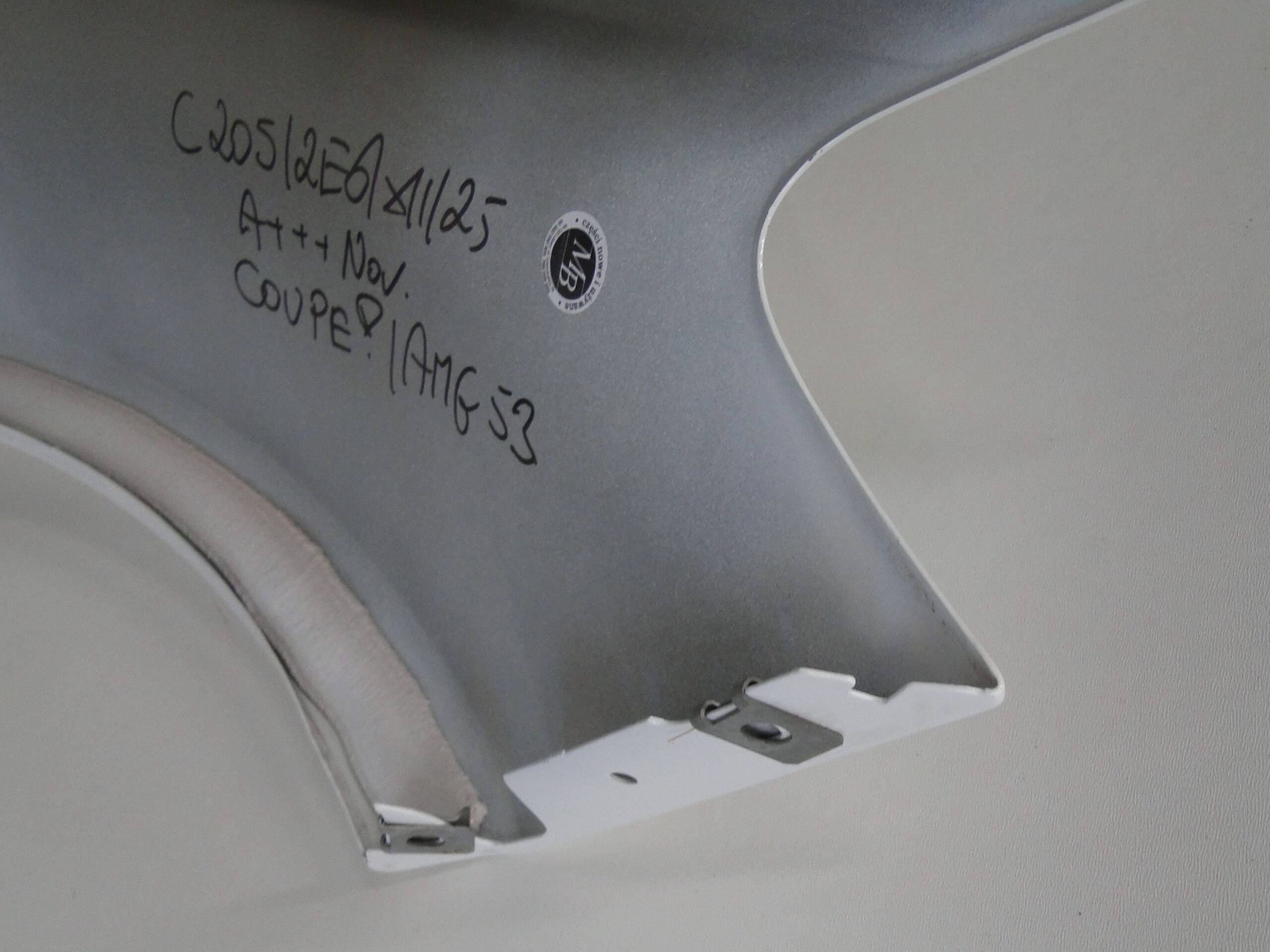 MERCEDES BŁOTNIK PRZEDNI LEWY 63 AMG C KLASA 205 C205 COUPE A205 CABRIO - obrazek 17