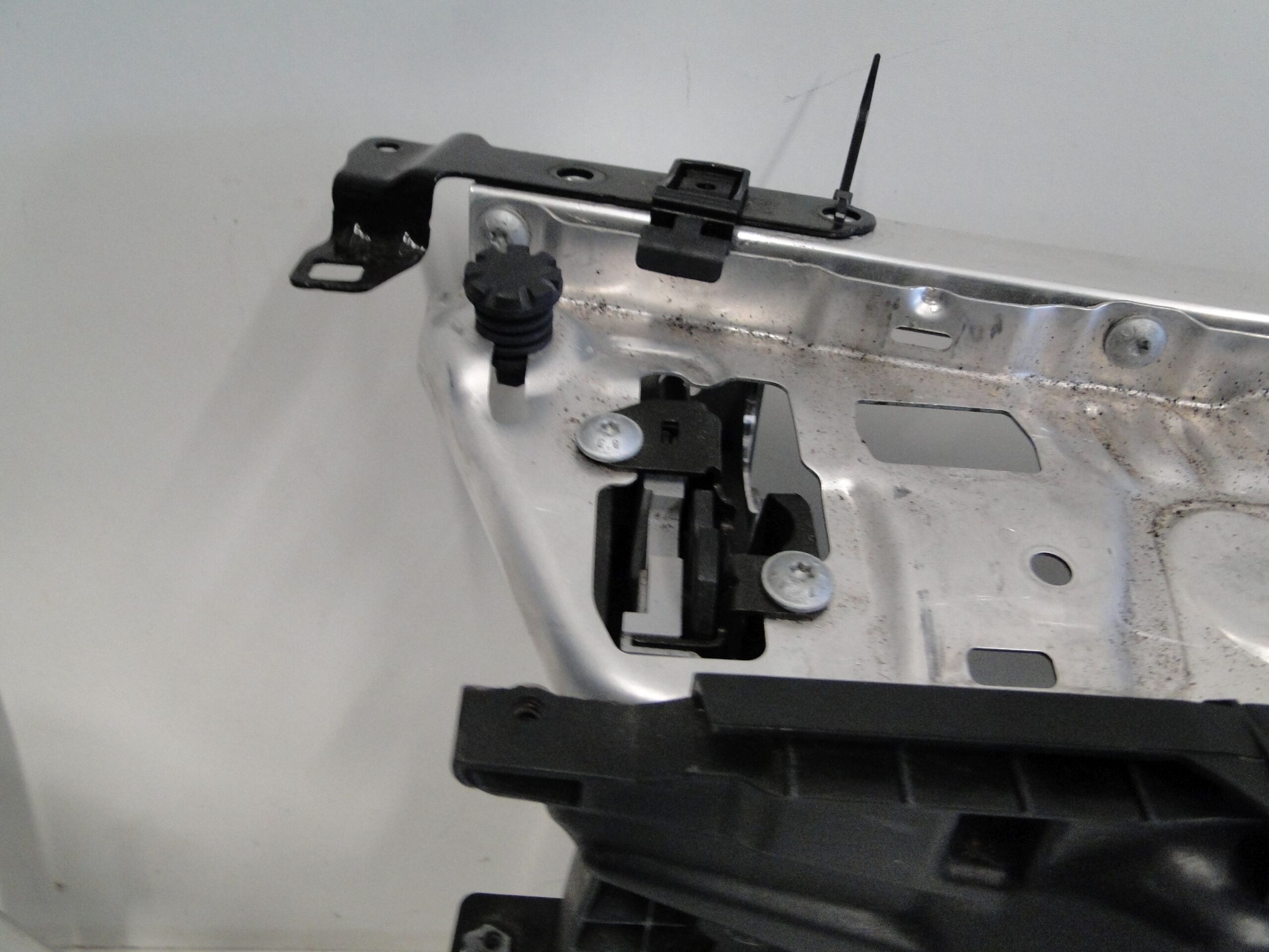 MERCEDES PAS PRZEDNI CZOŁOWY WZMOCNIENIE KOMPLET C KLASA 206 W206 S206 - obrazek 5