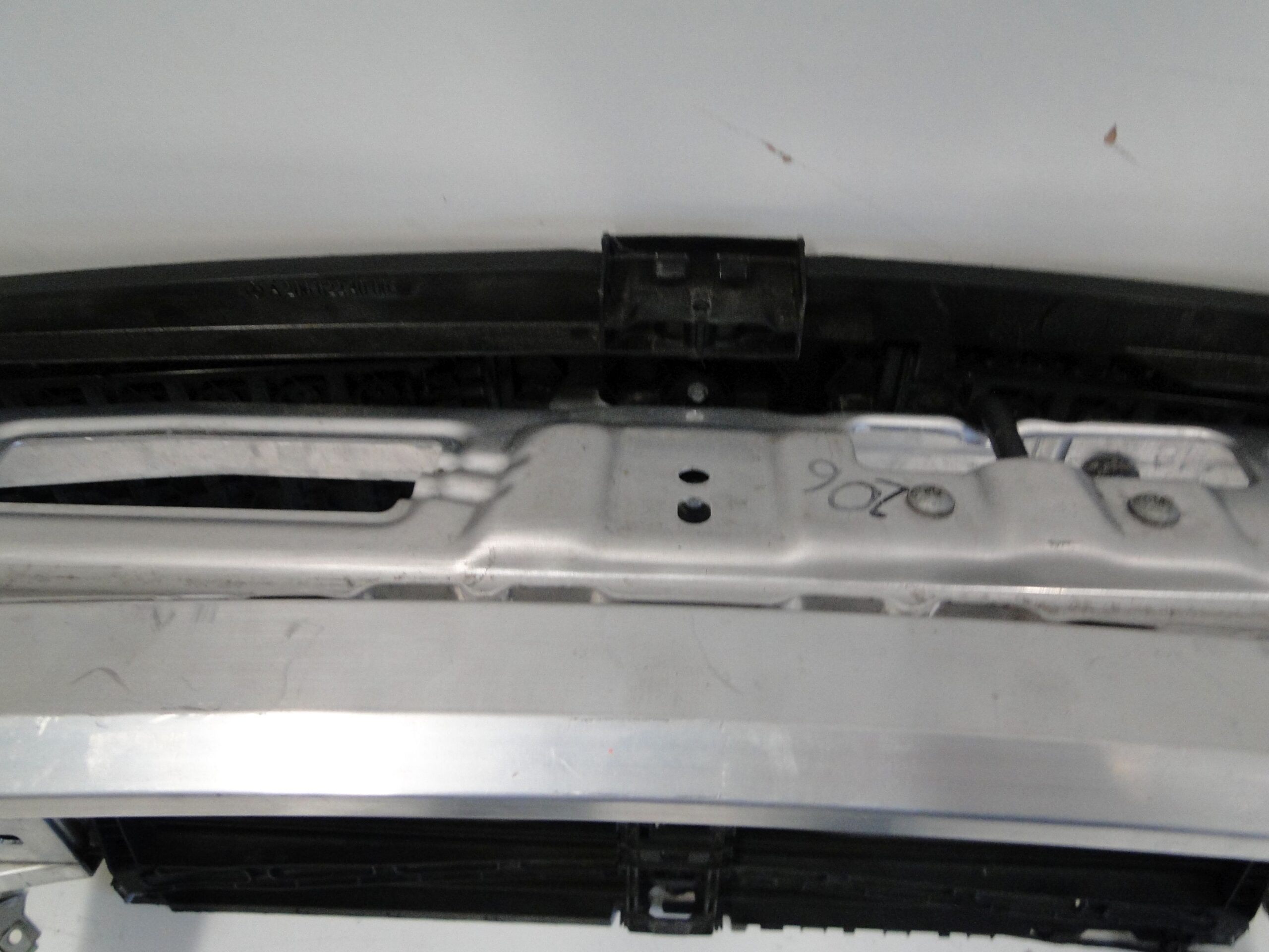 MERCEDES PAS PRZEDNI CZOŁOWY WZMOCNIENIE KOMPLET C KLASA 206 W206 S206 - obrazek 12